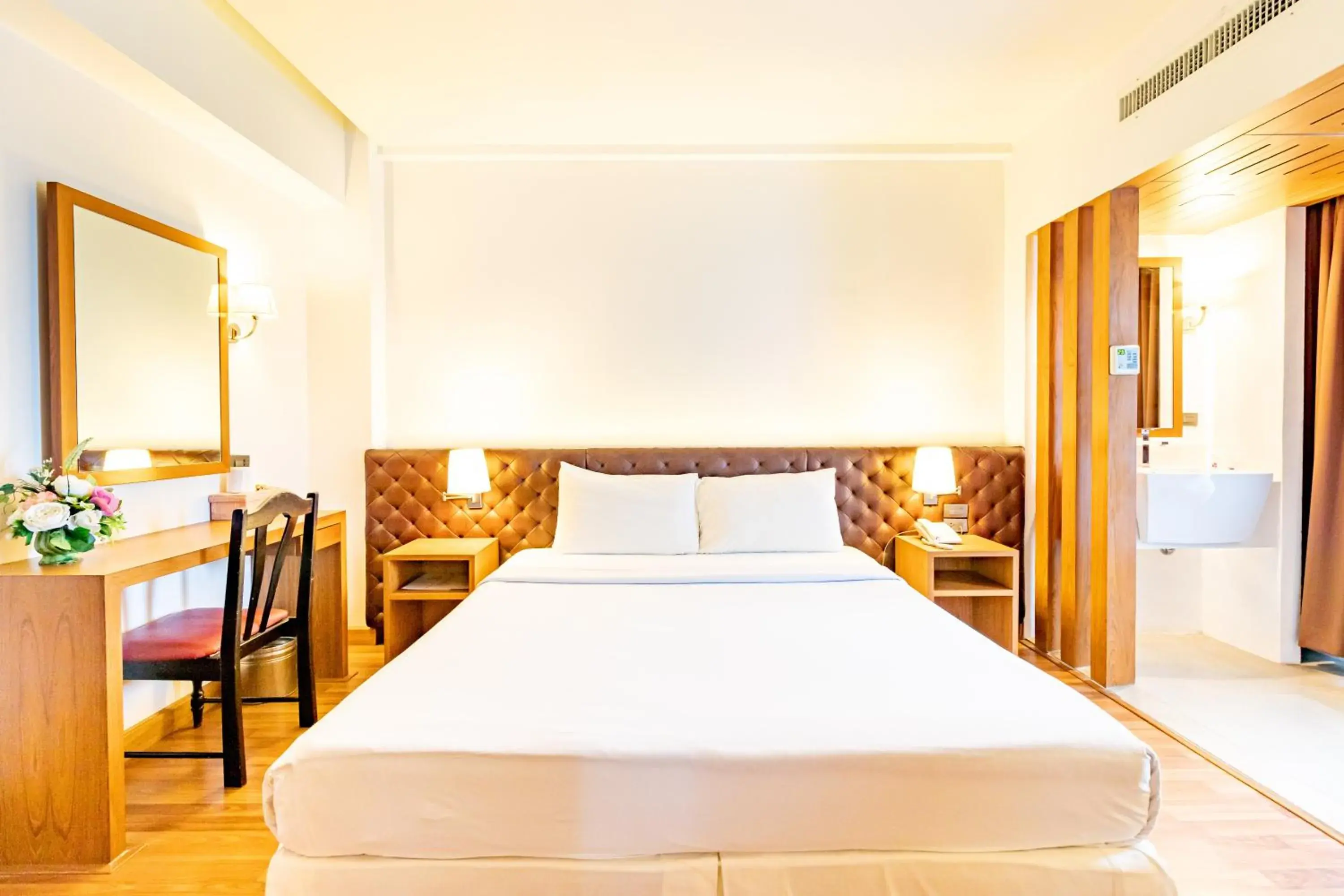 Bedroom, Bed in Viva Hotel Songkhla
