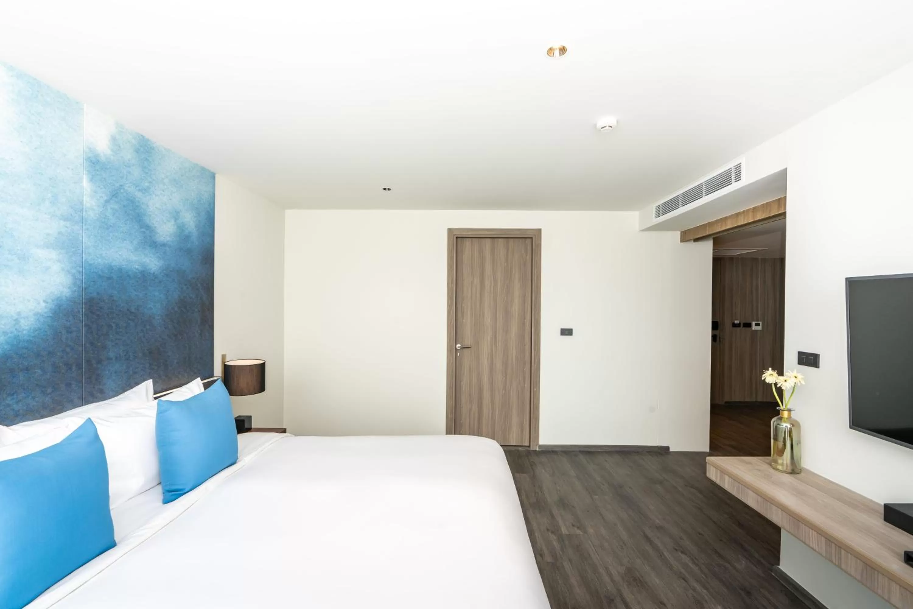 Bed in Best Western Plus Nexen Pattaya
