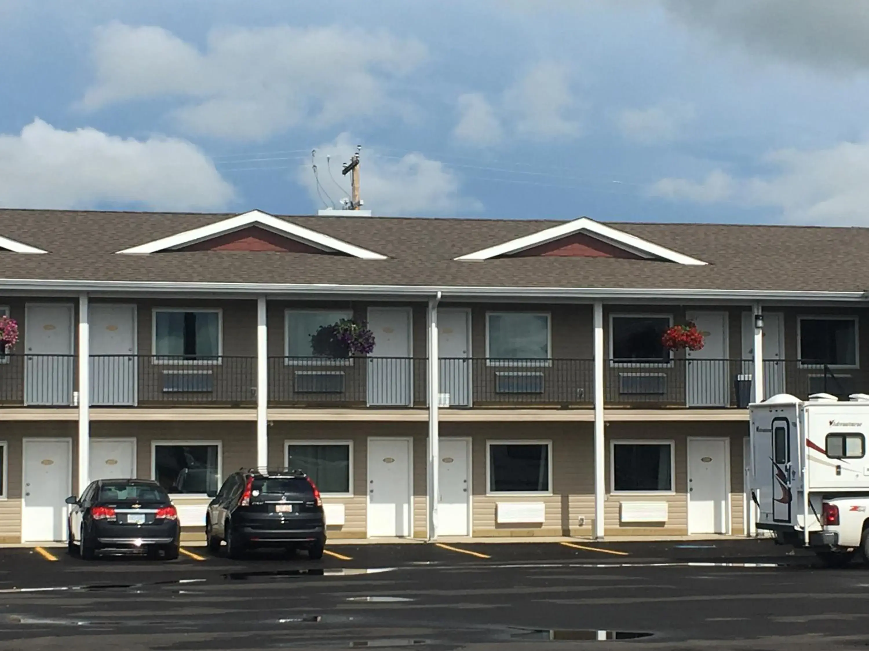 Property Building in Voyageur Motel