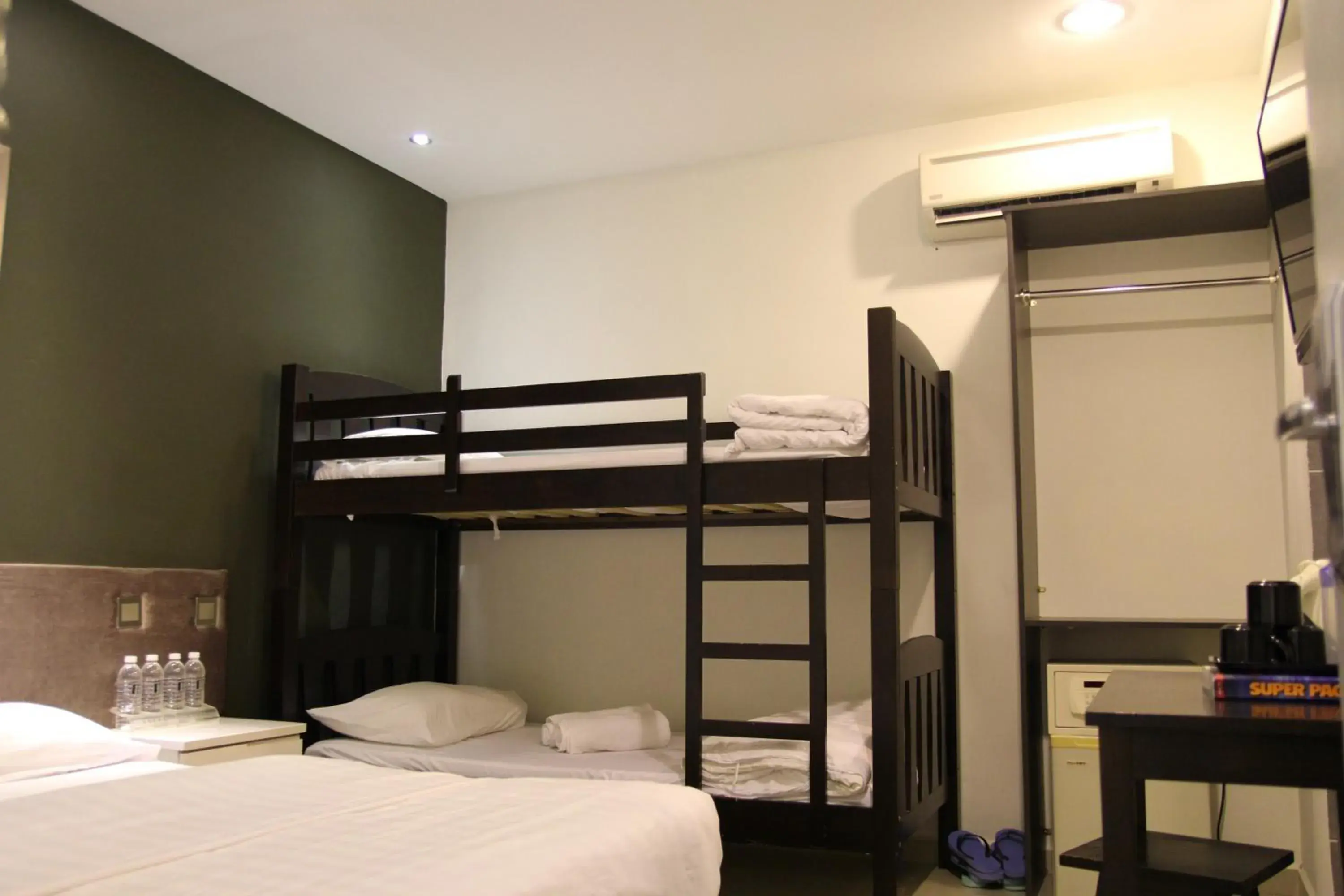 Bunk Bed in M Design Hotel Seri Kembangan