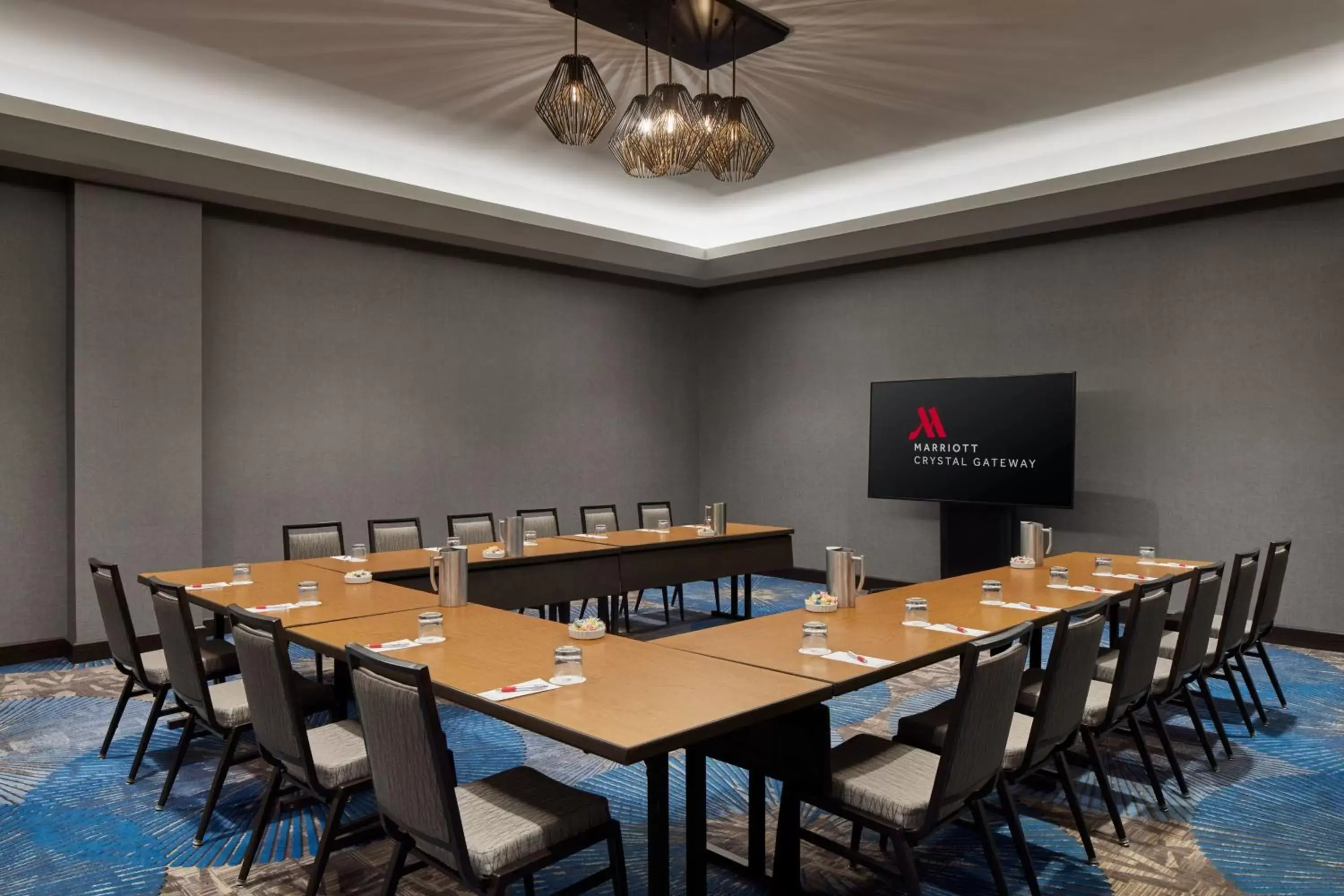 Meeting/conference room in Crystal Gateway Marriott