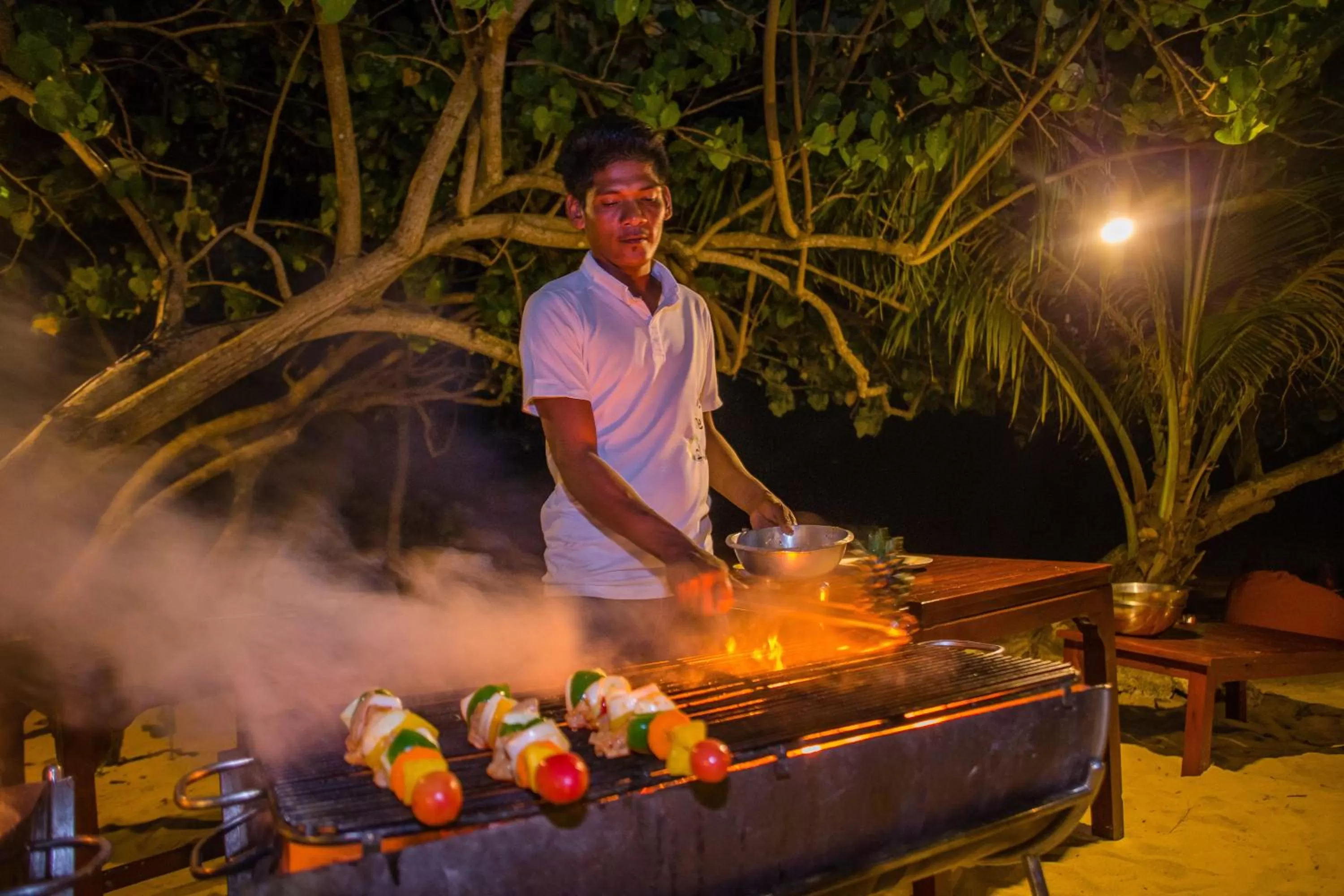 Restaurant/places to eat in Chivapuri Beach Resort