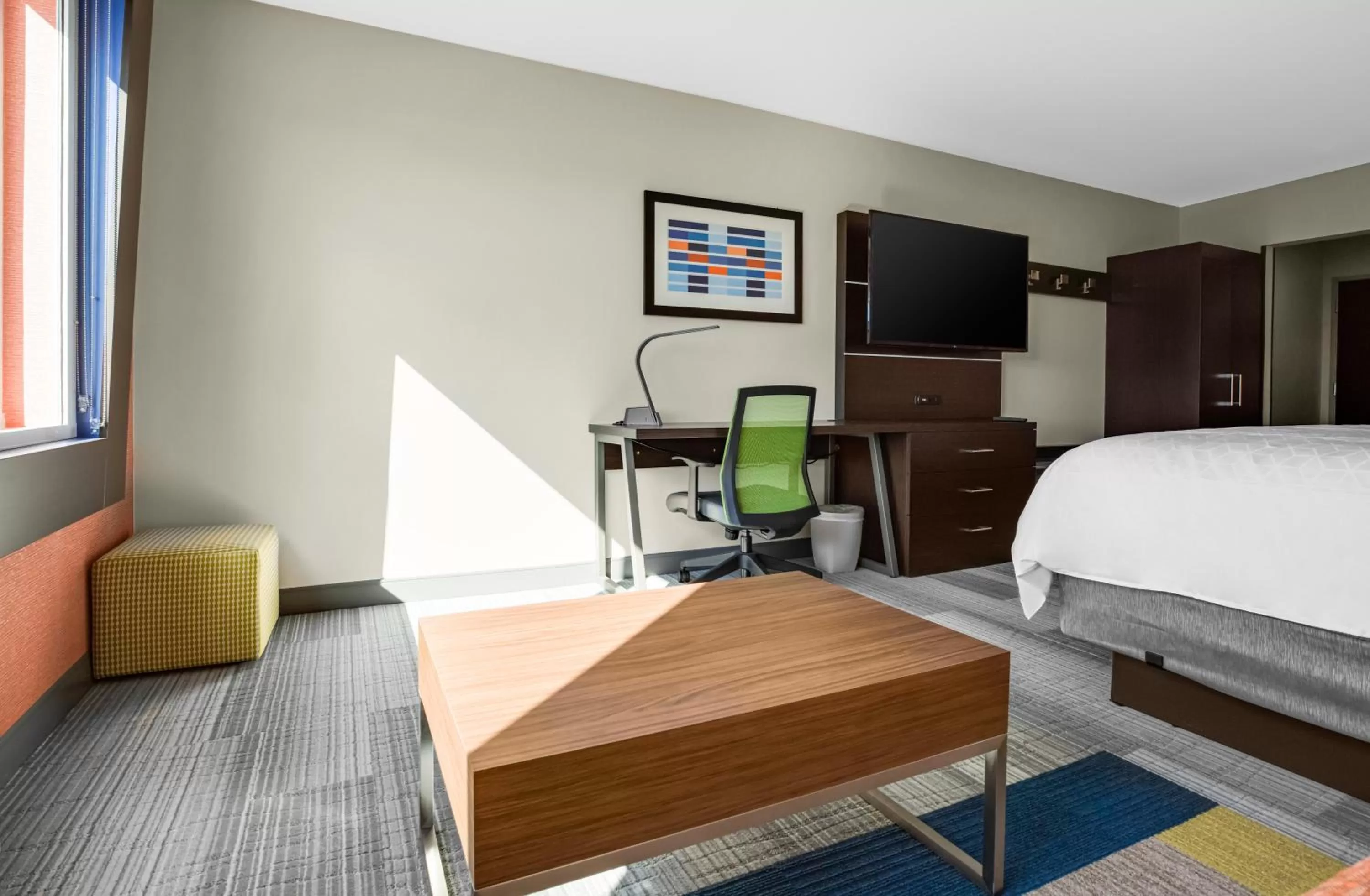 Photo of the whole room, Bed in Holiday Inn Express & Suites Sanford - Lake Mary by IHG