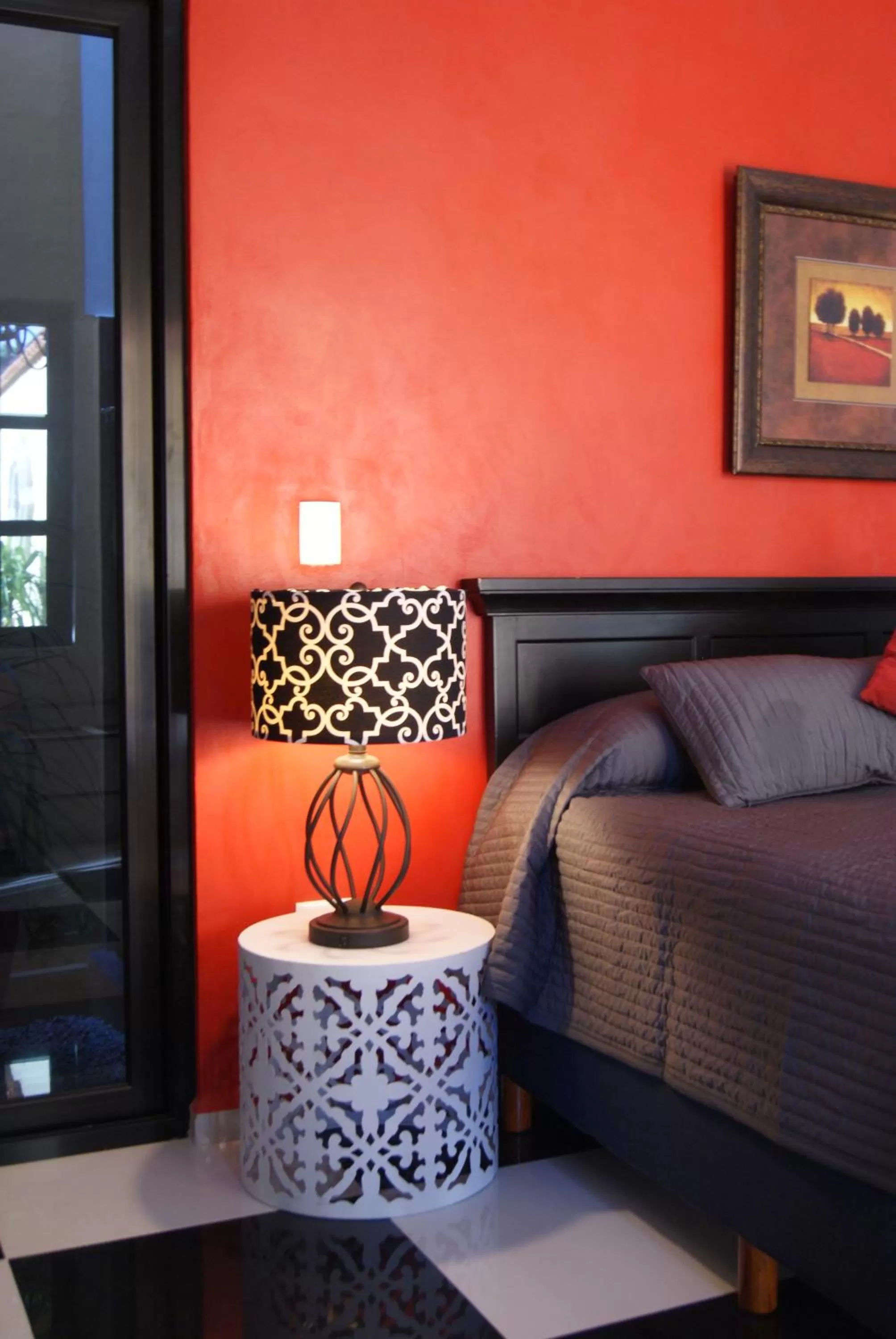 Decorative detail, Bed in Ochenta Y Dos Bed & Breakfast & Spa