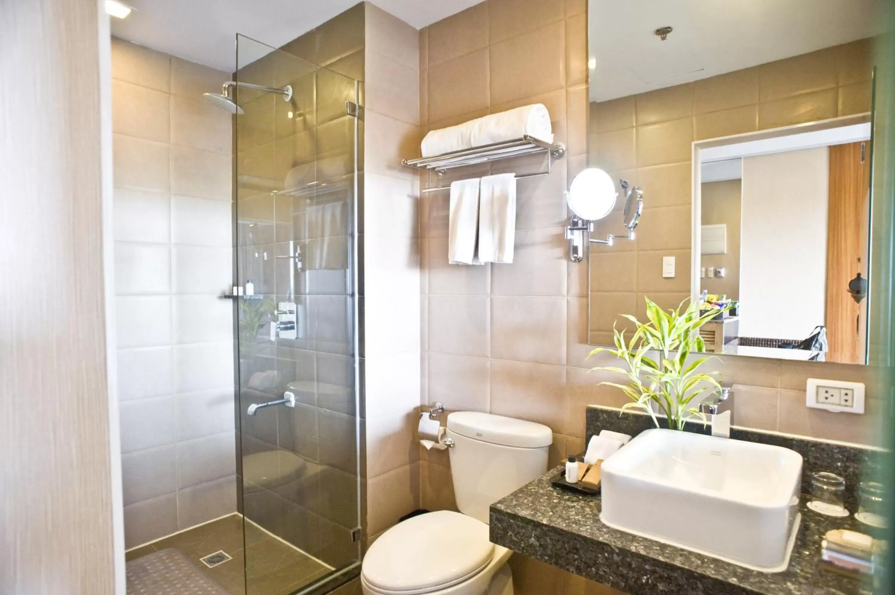 Bathroom in Goldberry Suites and Hotel - Mactan