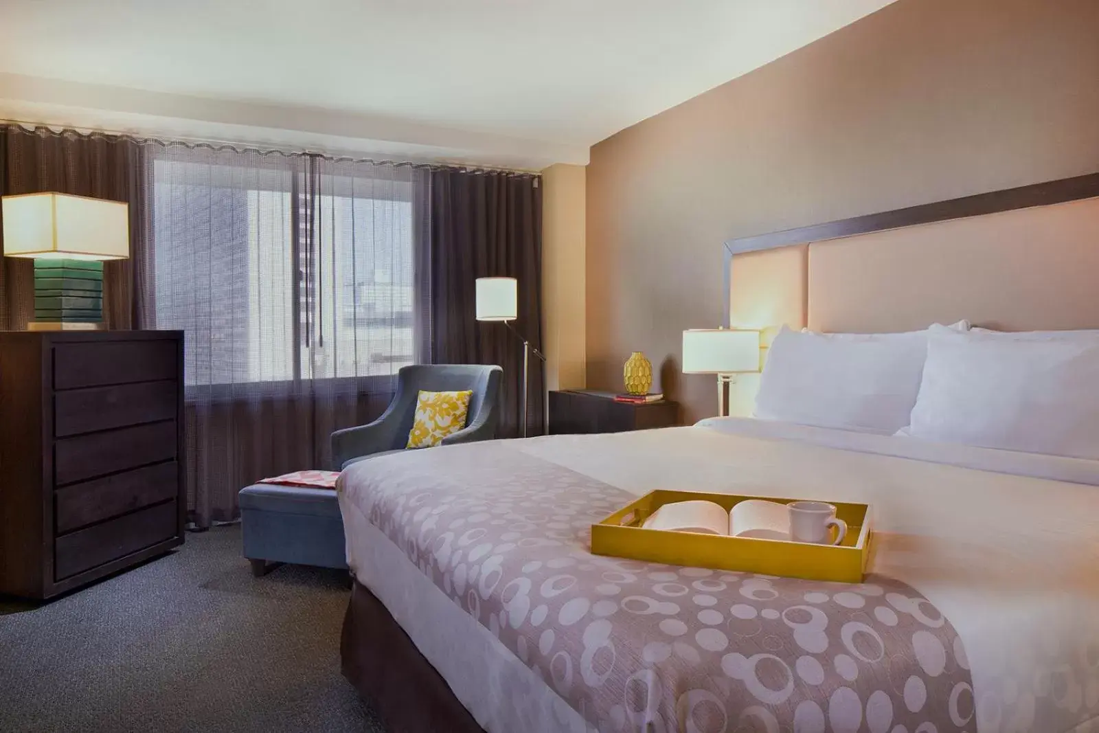 Bedroom, Bed in The Windsor Suites Philadelphia
