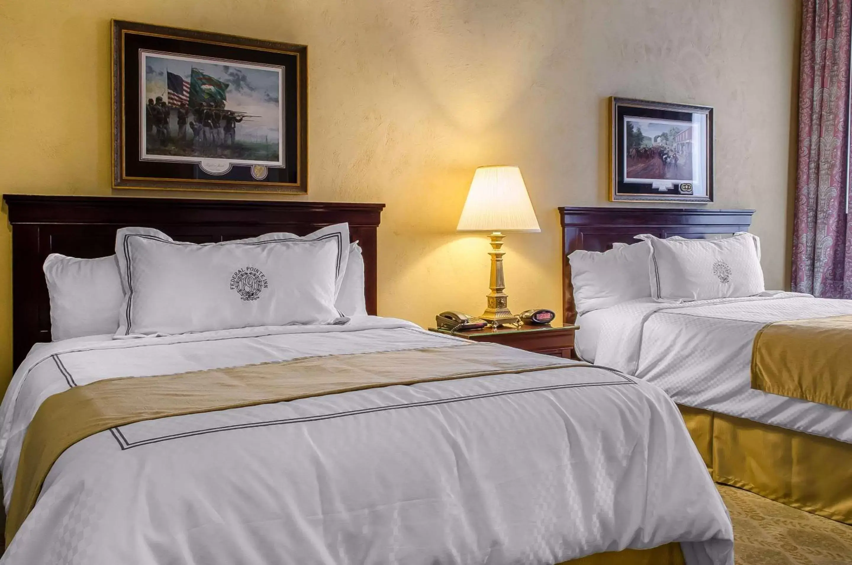 Photo of the whole room, Bed in The Federal Pointe Inn Gettysburg, Ascend Hotel Collection