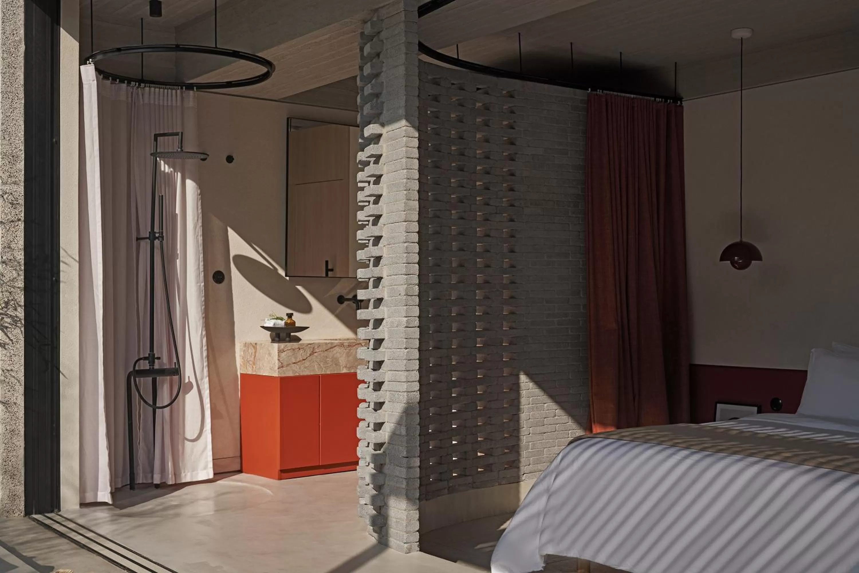 Bed in The Newel Psychiko