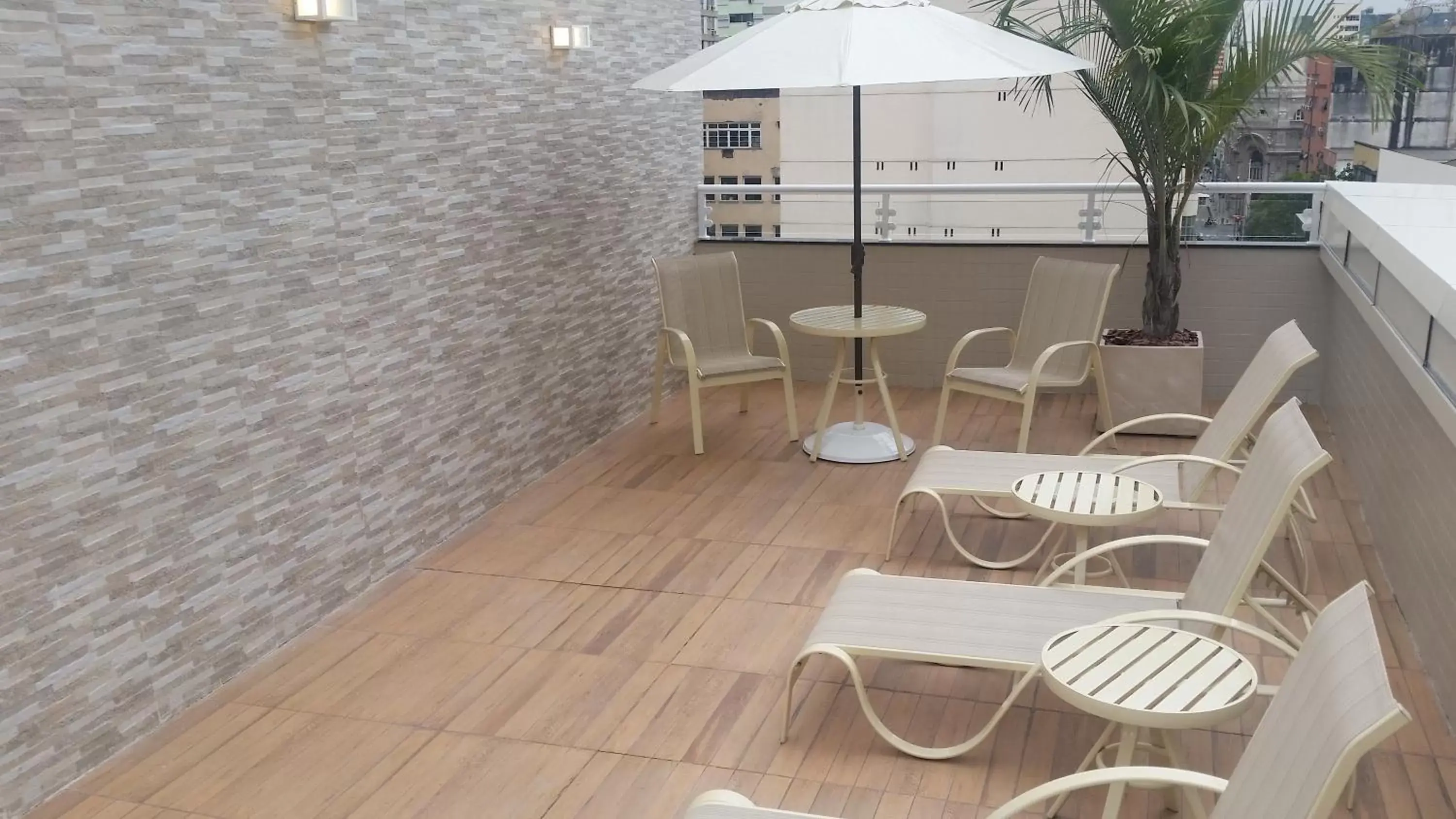 Balcony/Terrace, Patio/Outdoor Area in Fluminense Hotel