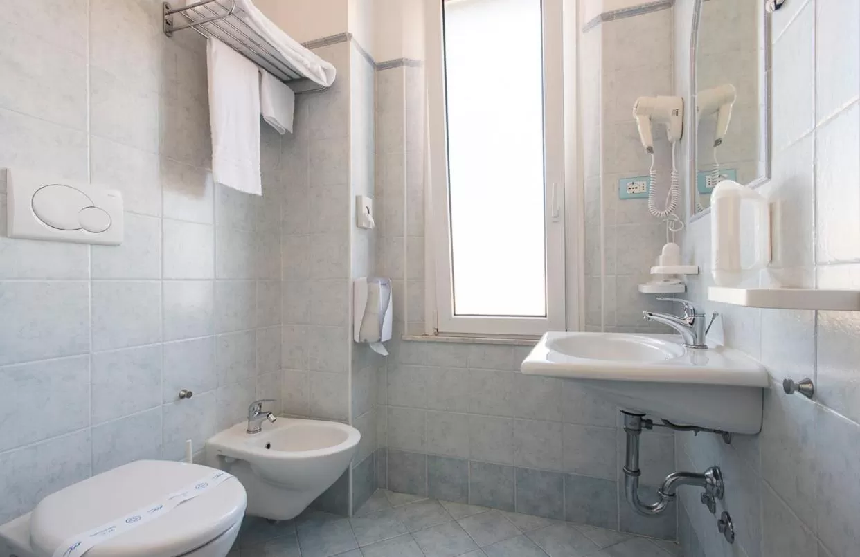 Bathroom in Hotel Majorca