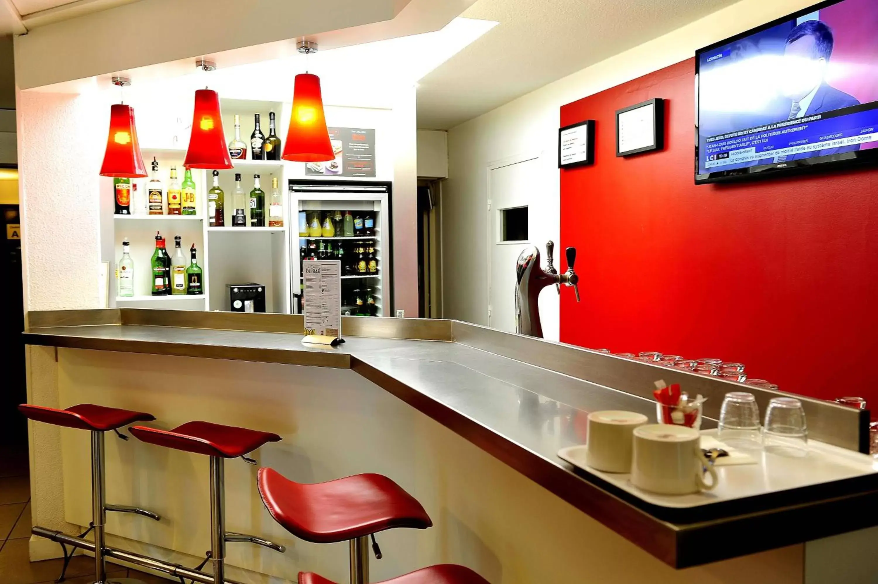 Lounge or bar, Lounge/Bar in ibis Lyon Est Beynost