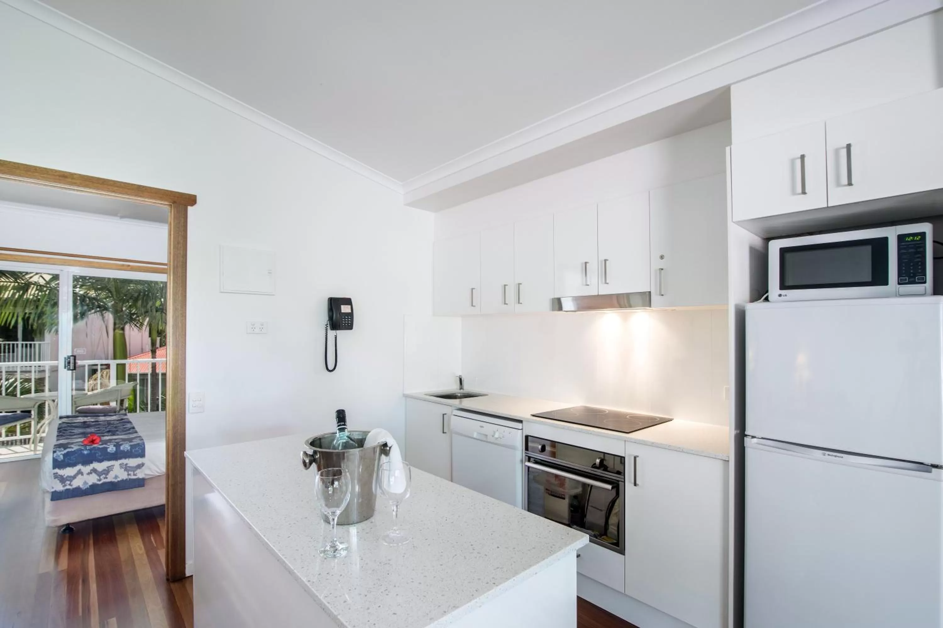 Kitchen or kitchenette in South Pacific Resort & Spa Noosa