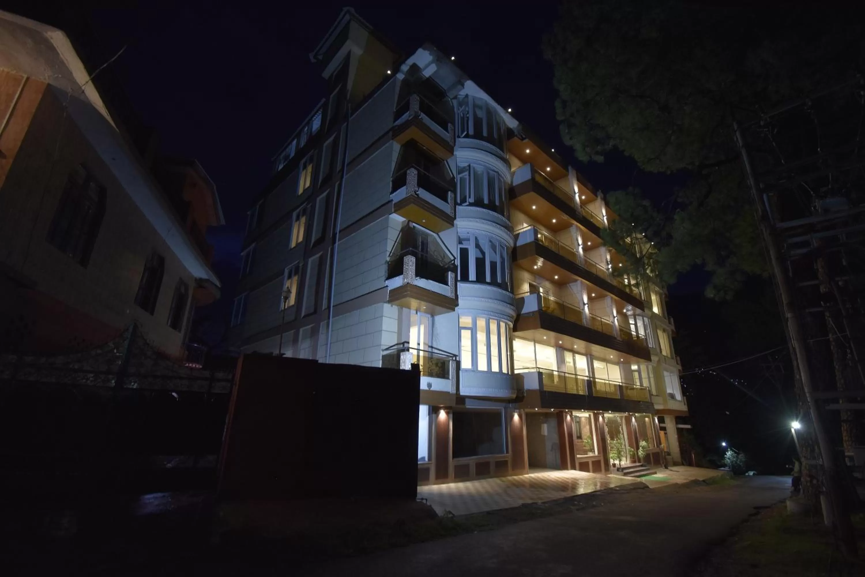 Property Building in The Royal Castle AC Centralized