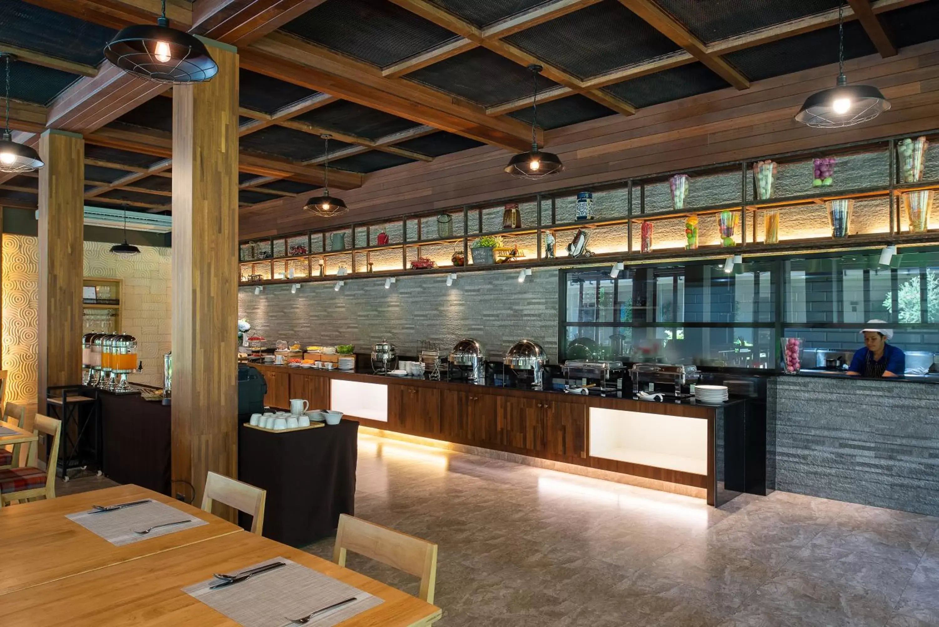 Restaurant/places to eat in La Isla Pranburi Beach Resort Restaurant/places to eat in La Isla Pranburi Beach Resort