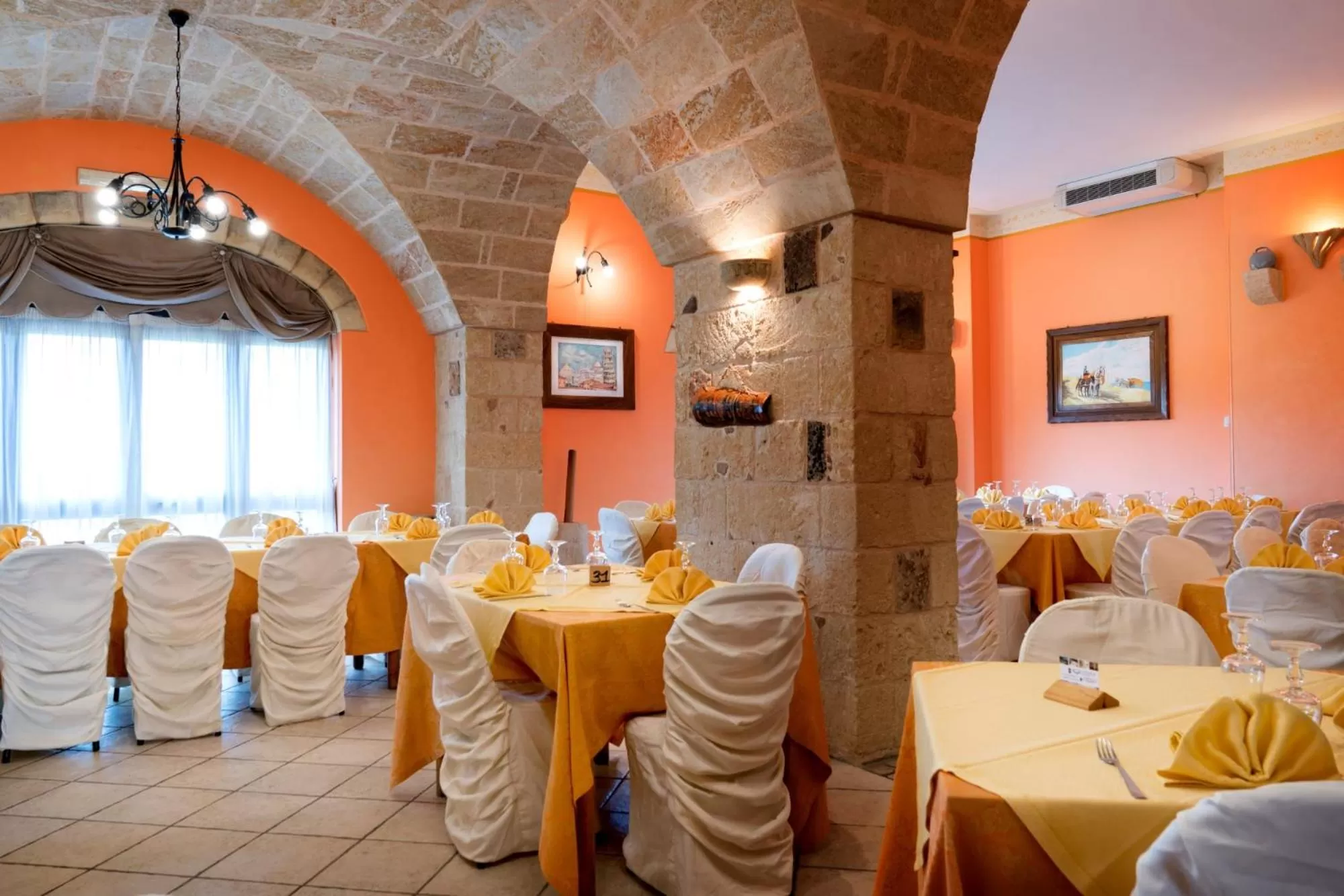 Restaurant/places to eat in Hotel Salento