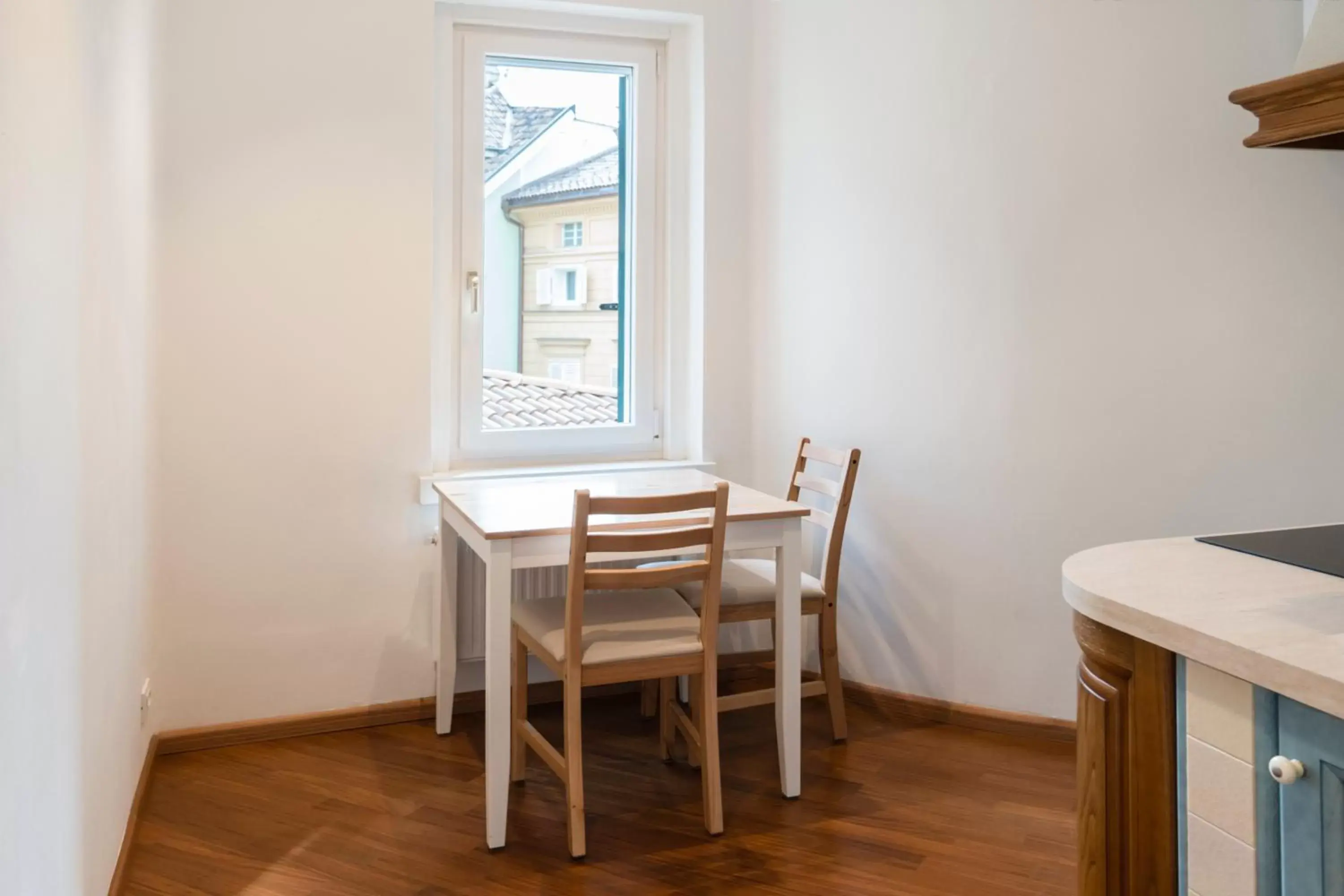 Kitchen or kitchenette, Dining Area in Feichter Hotel & Bistro