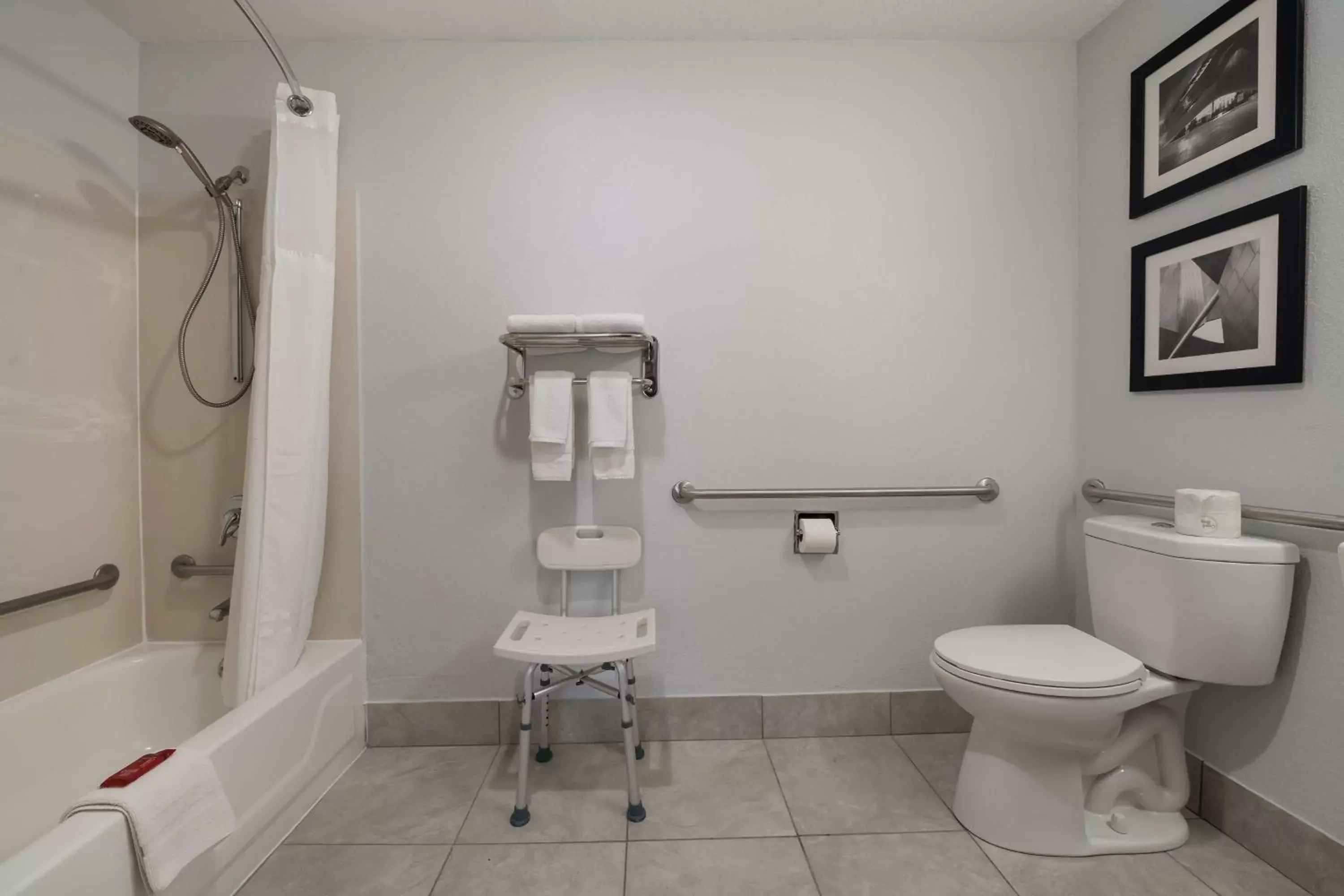 Bathroom in SureStay Hotel by Best Western Rockford East