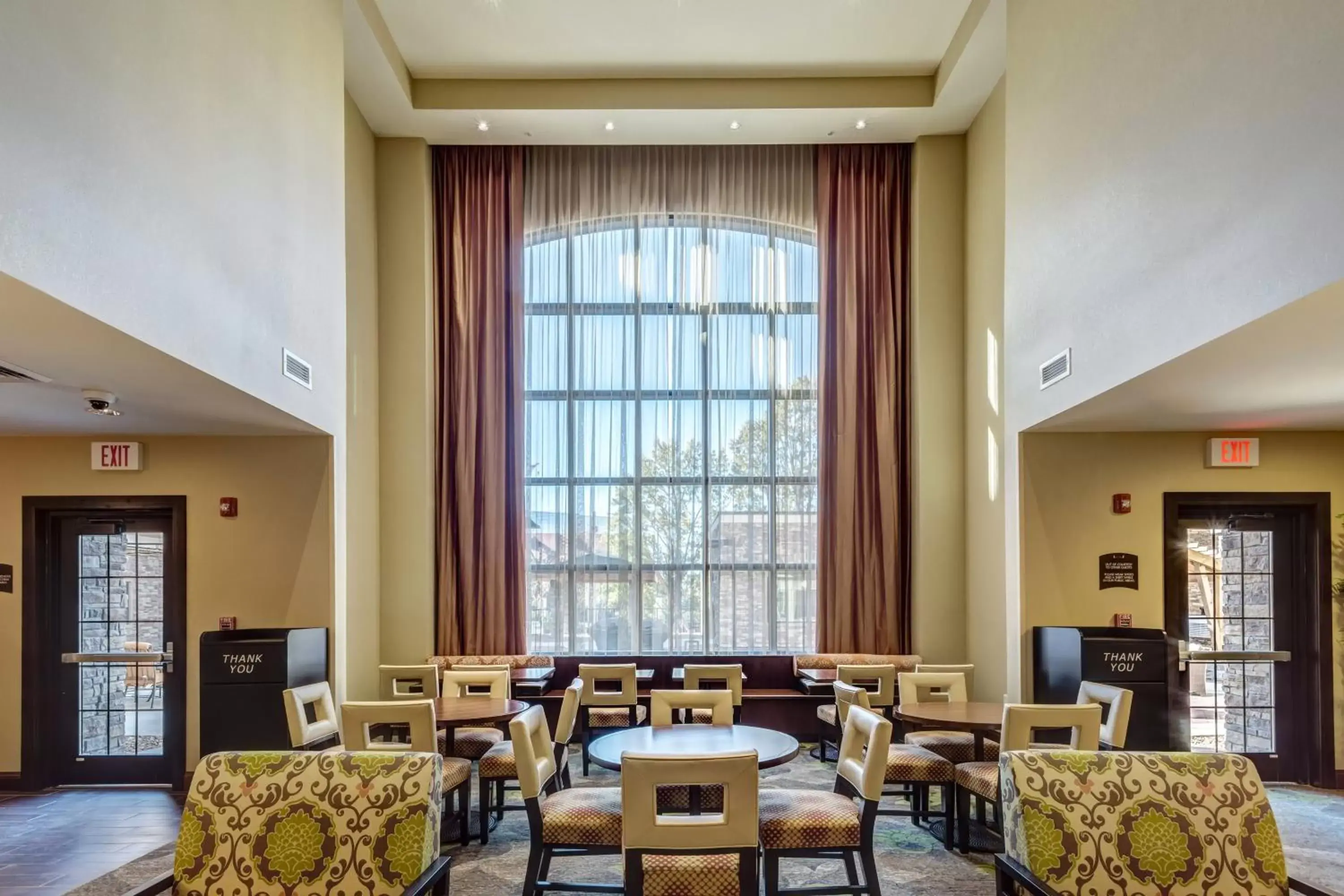 Property building, Restaurant/Places to Eat in Staybridge Suites St Louis - Westport, an IHG hotel
