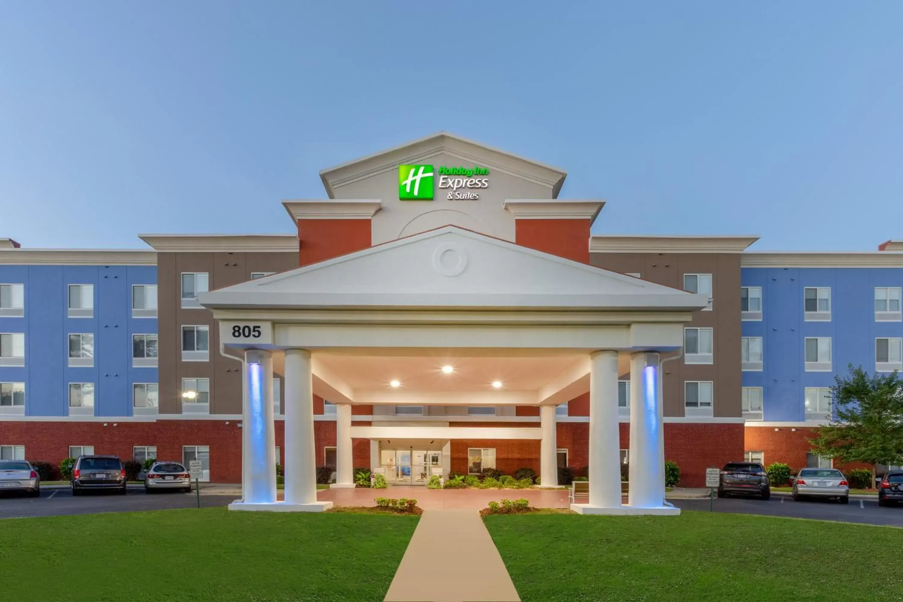 Property Building in Holiday Inn Express Arrowood, an IHG Hotel