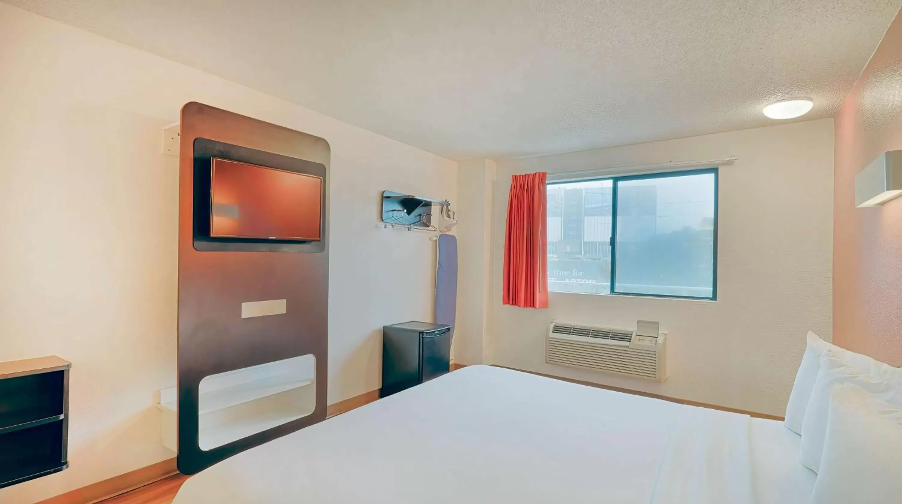 King Room with Roll-In Shower - Disability Access in Studio 6 Suites Los Angeles CA Los Angeles LAX