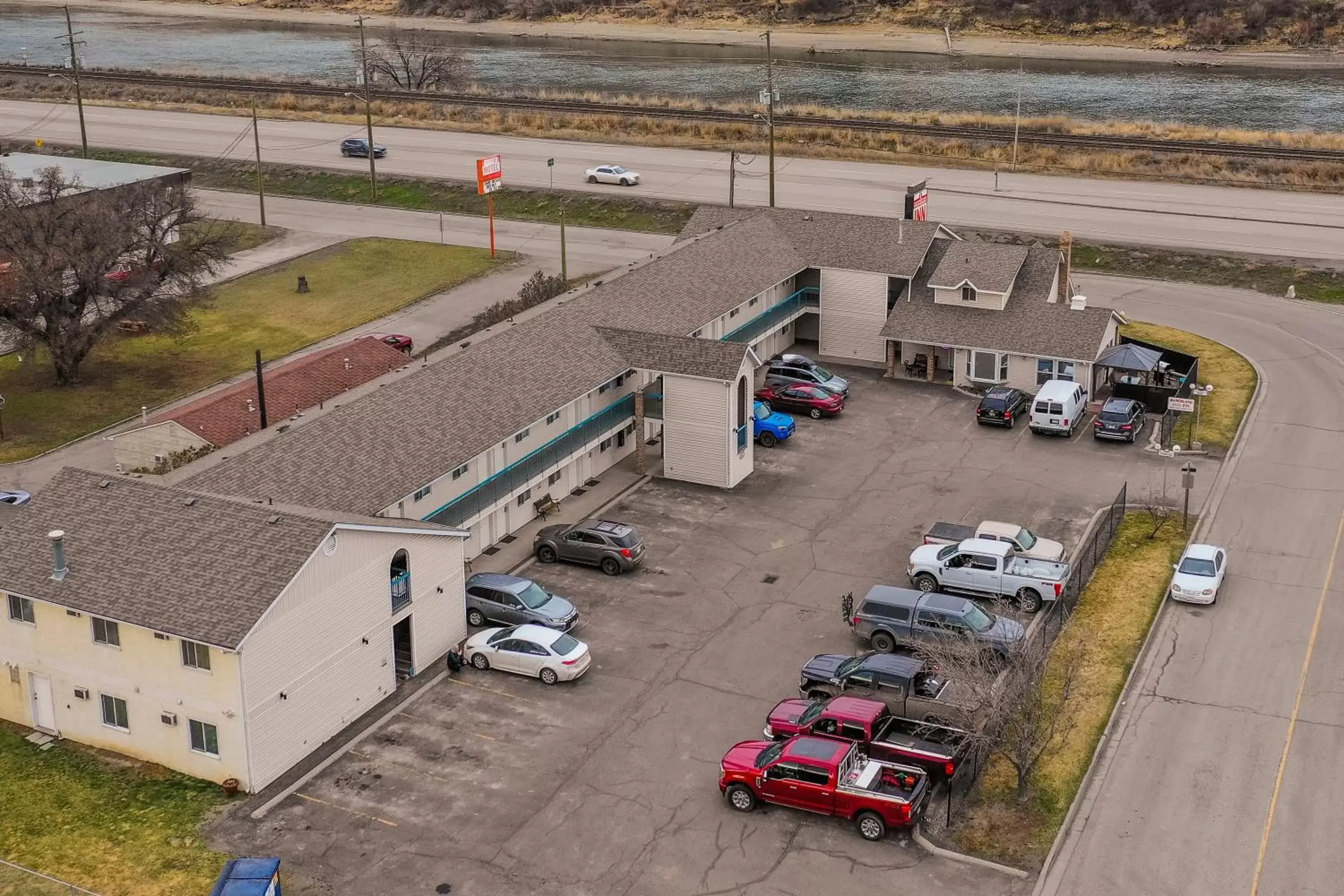 Property building, Bird's-eye View in The Ranchland Inn Kamloops