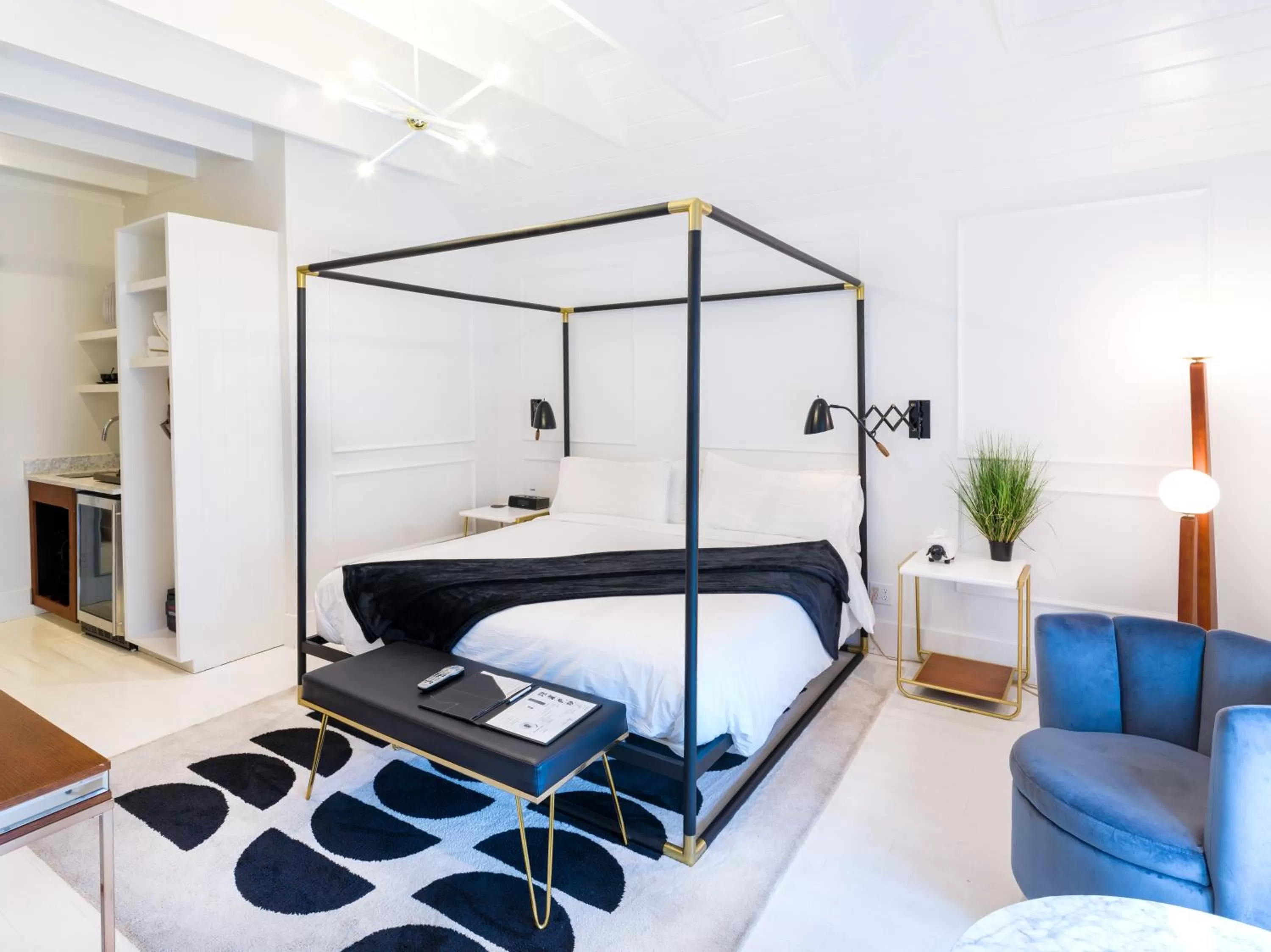 Bed in American Beech Hotel