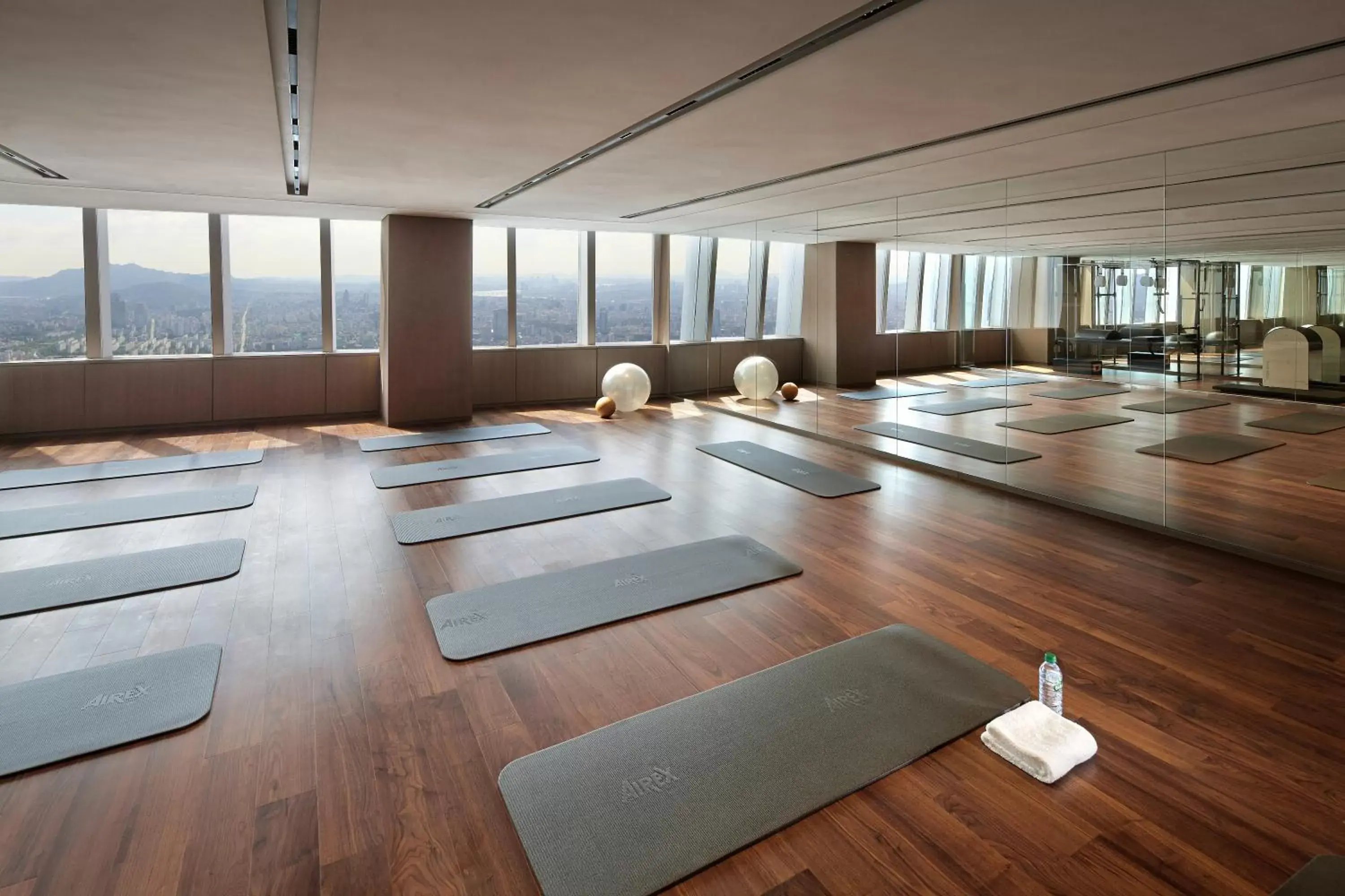 Fitness centre/facilities in Signiel Seoul