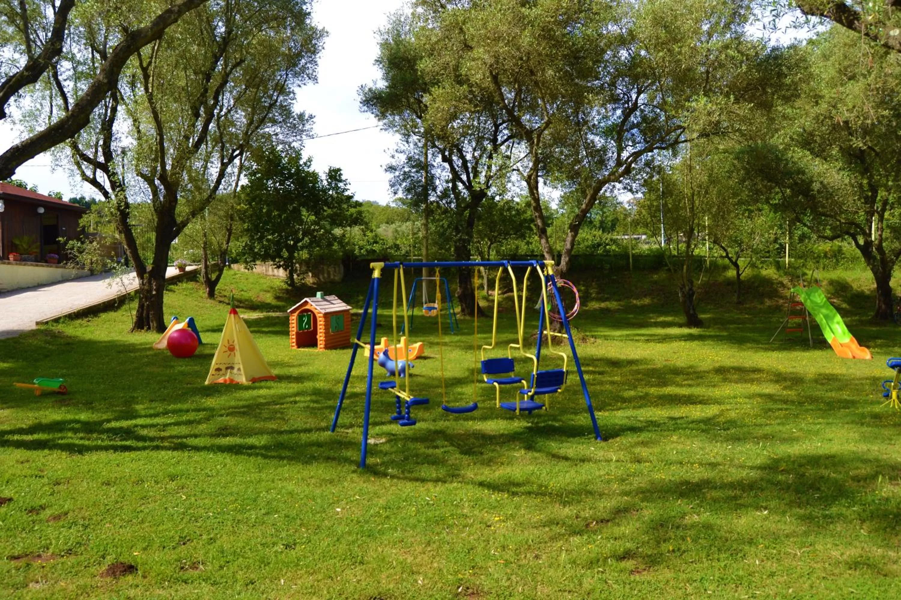 Children play ground in Green Park Hotel & Residence