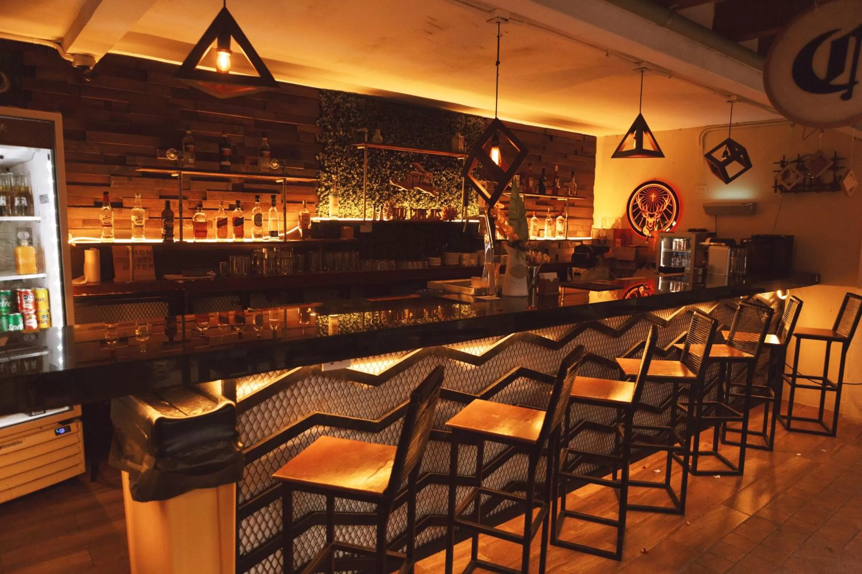 Restaurant/places to eat in Mezcal Hotel