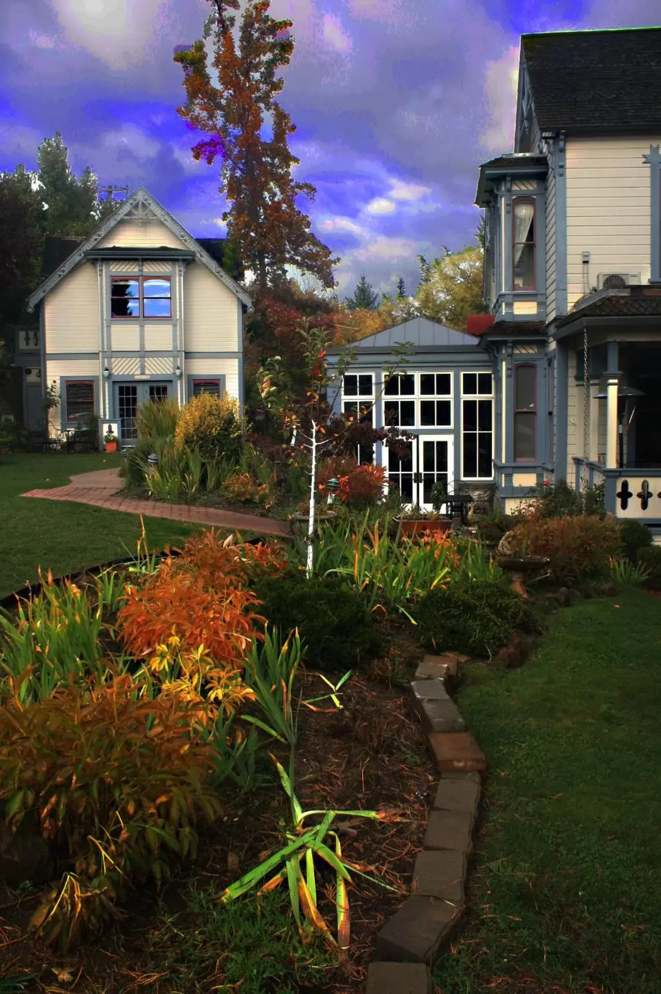 Facade/entrance in Winchester Inn Facade/entrance in Winchester Inn