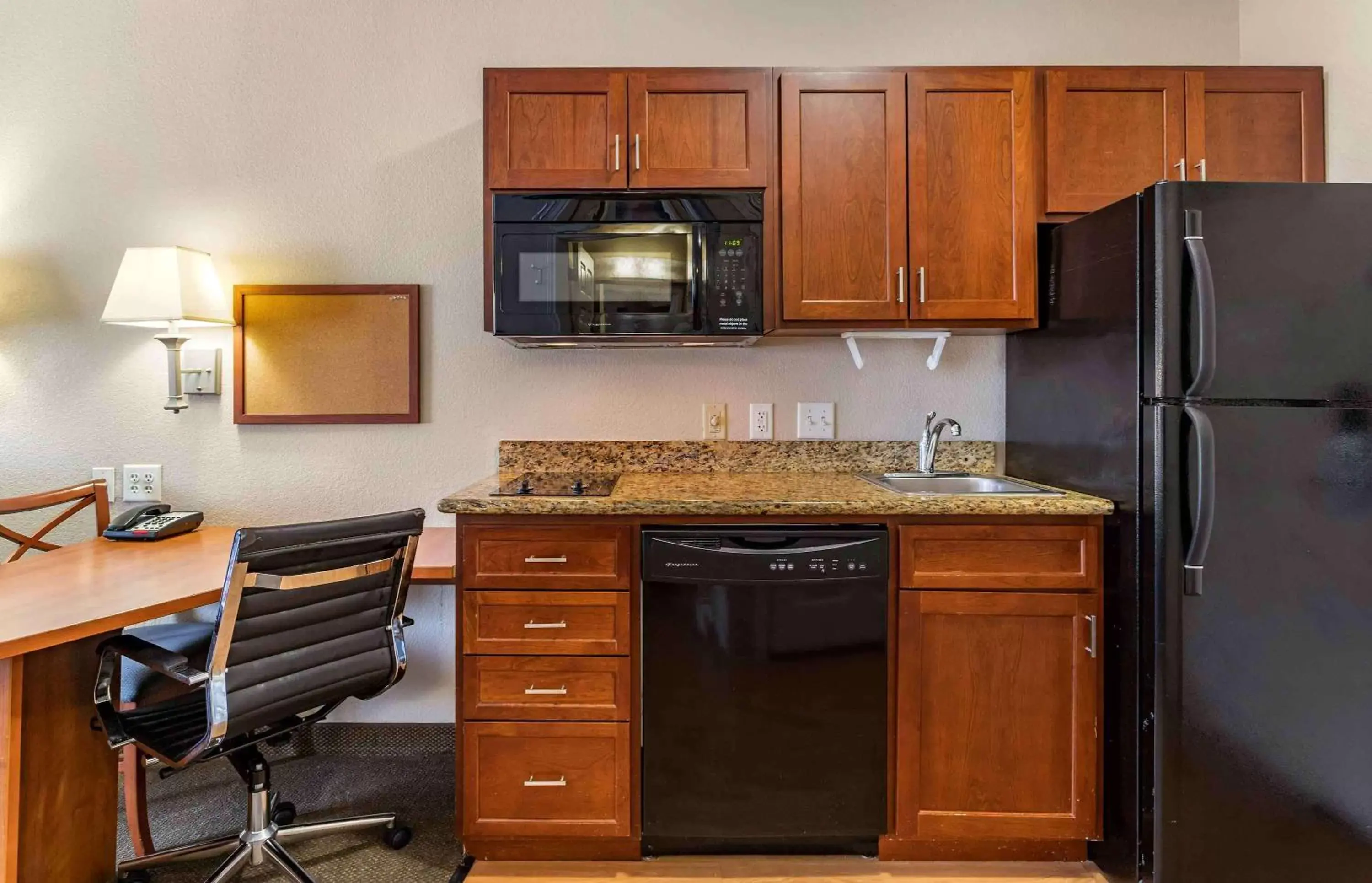 Bedroom, Kitchen/Kitchenette in Extended Stay America Suites - Houston - Kingwood