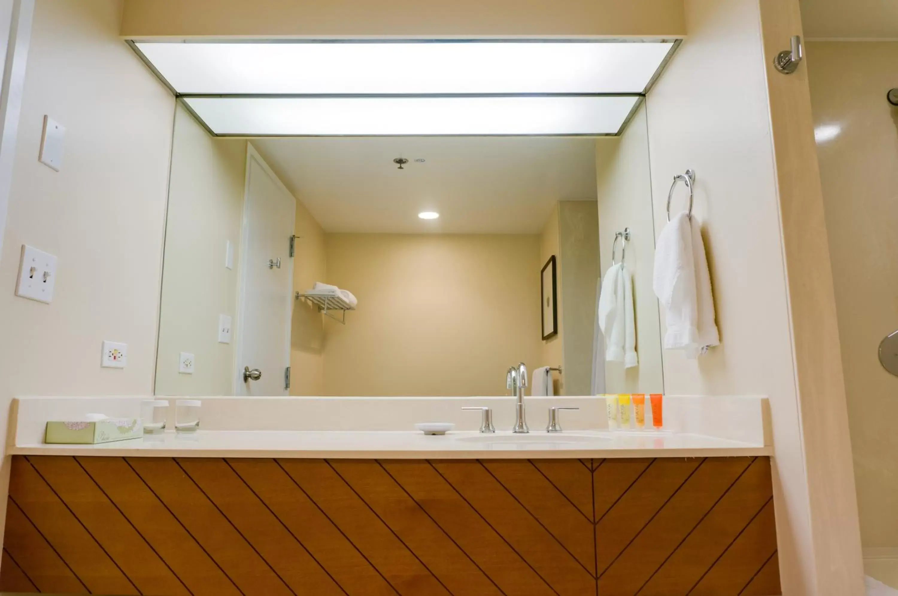 Bathroom in Aqua Oasis