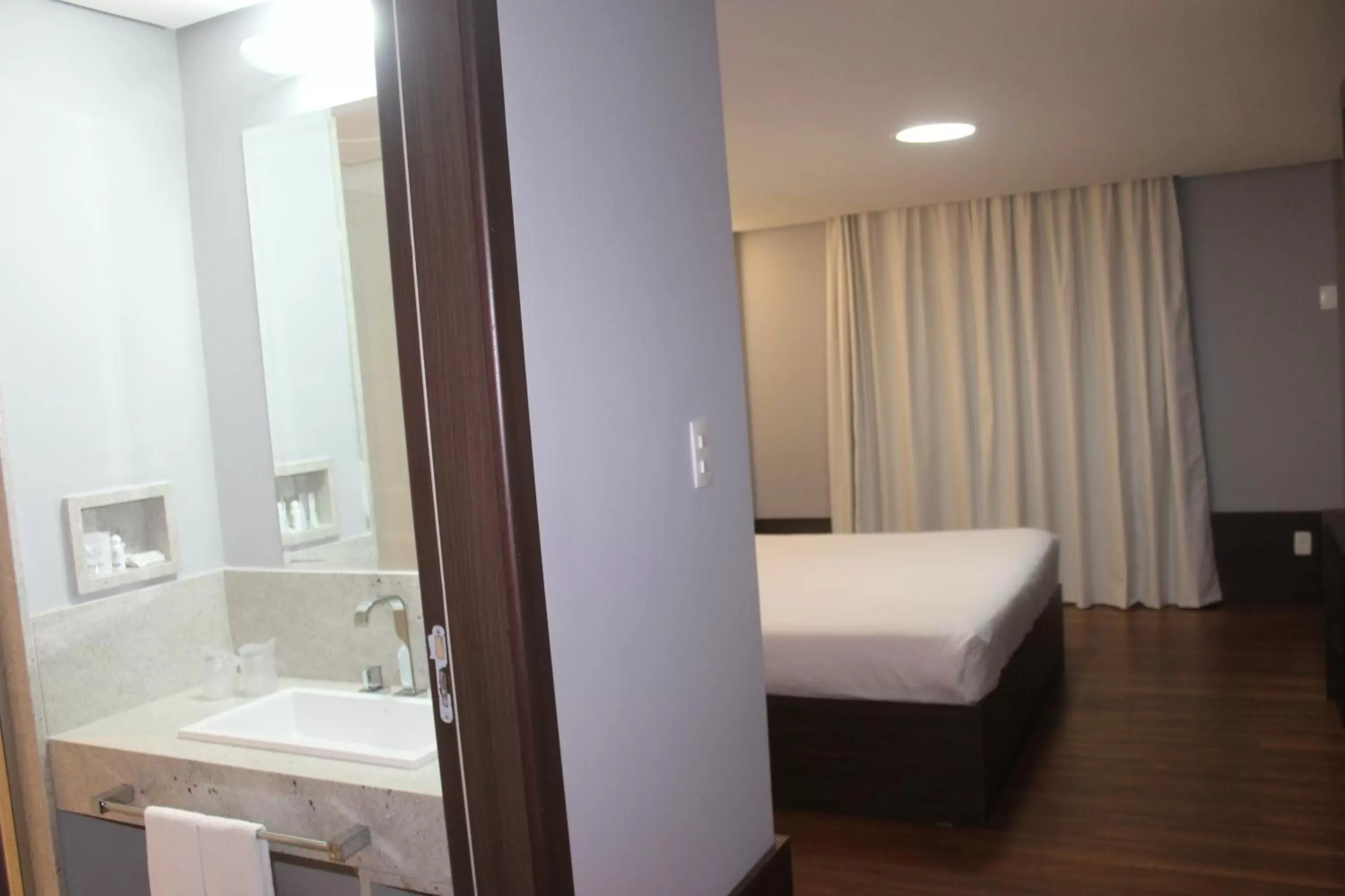 Photo of the whole room, Bed in Master Grande Hotel - Centro Histórico