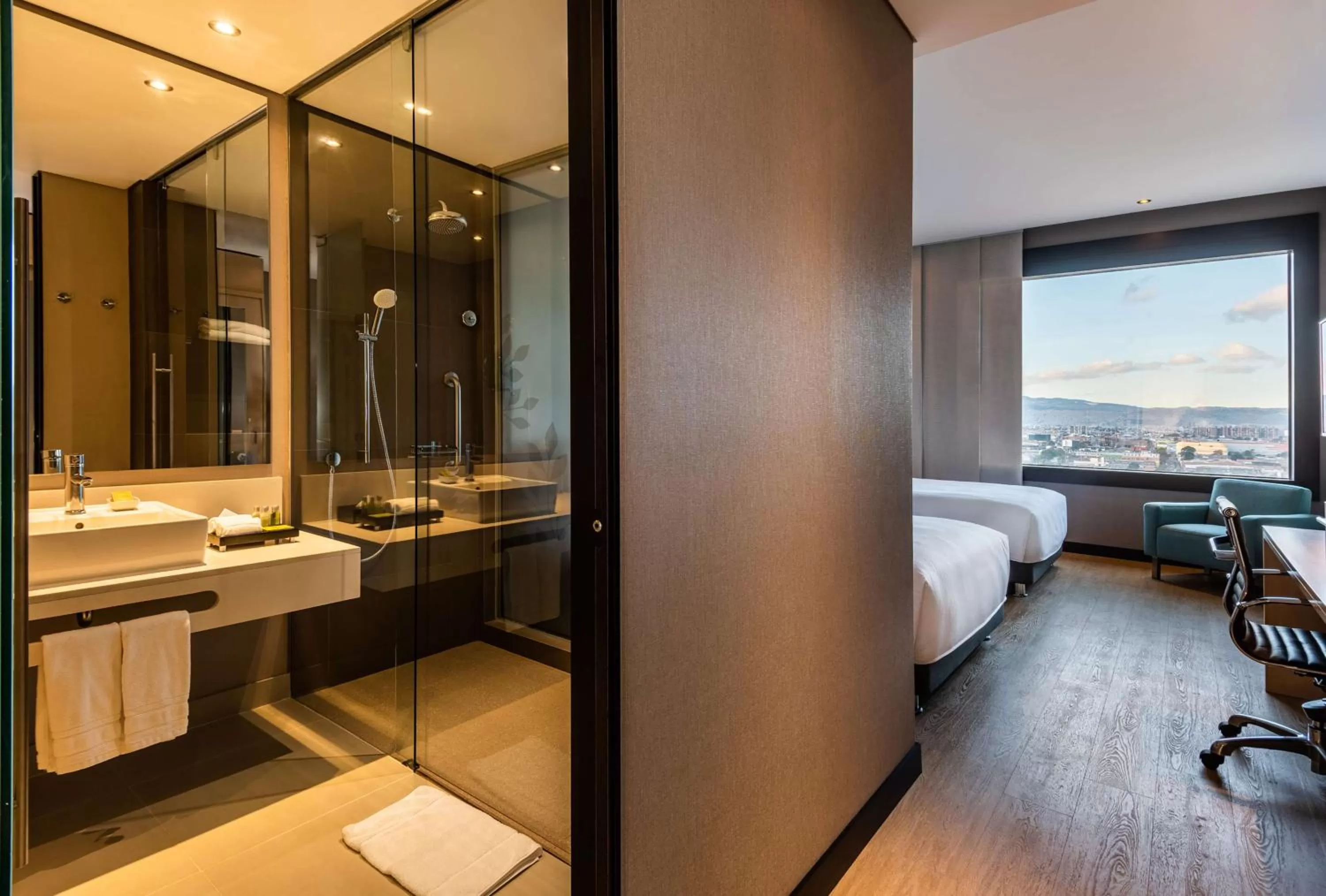 Bathroom in Hilton DoubleTree Bogotá Salitre AR