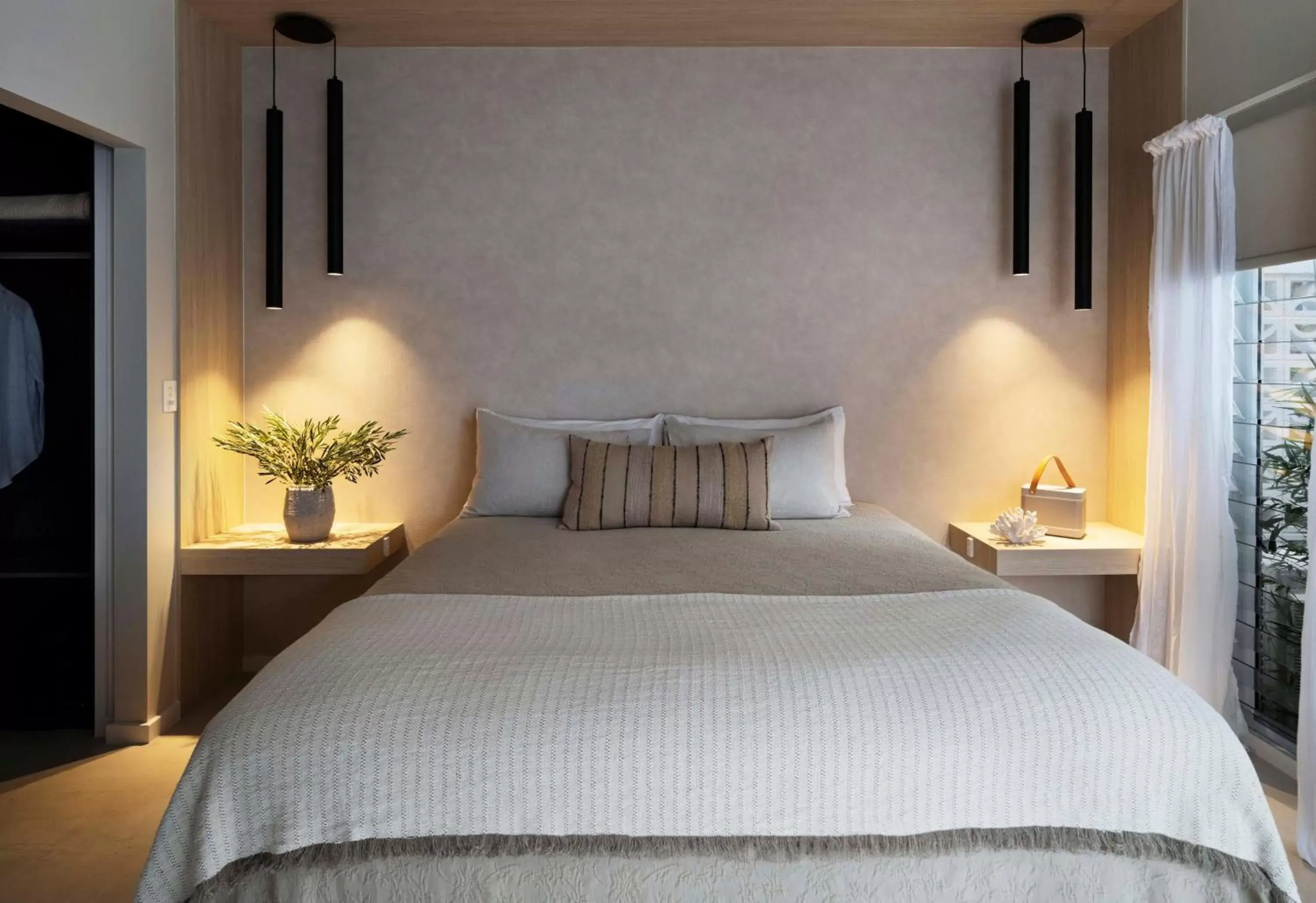 Bed in Tallowwood House Luxury Bed & Breakfast