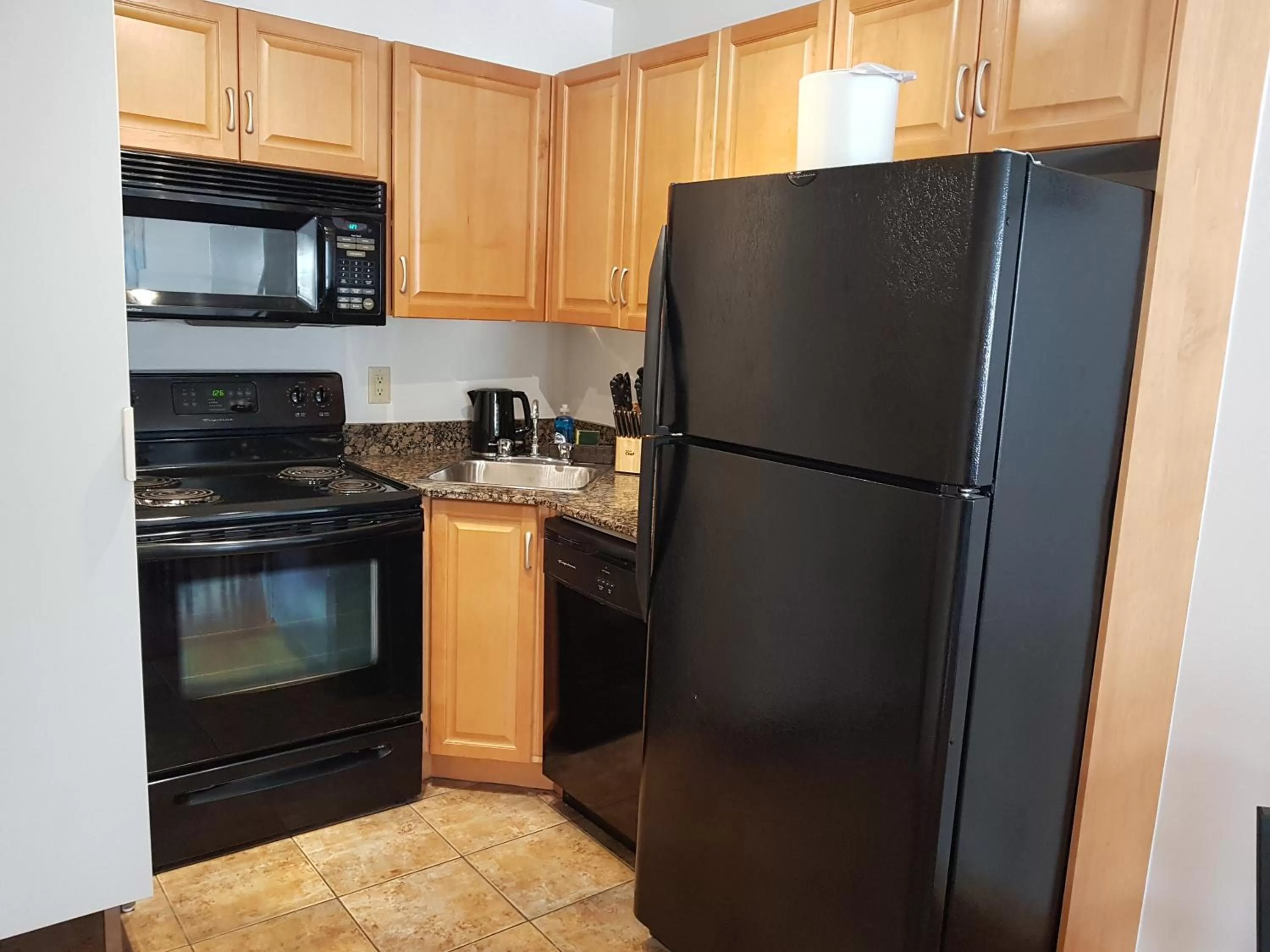 Kitchen or kitchenette in PRC Annex - Pet Friendly