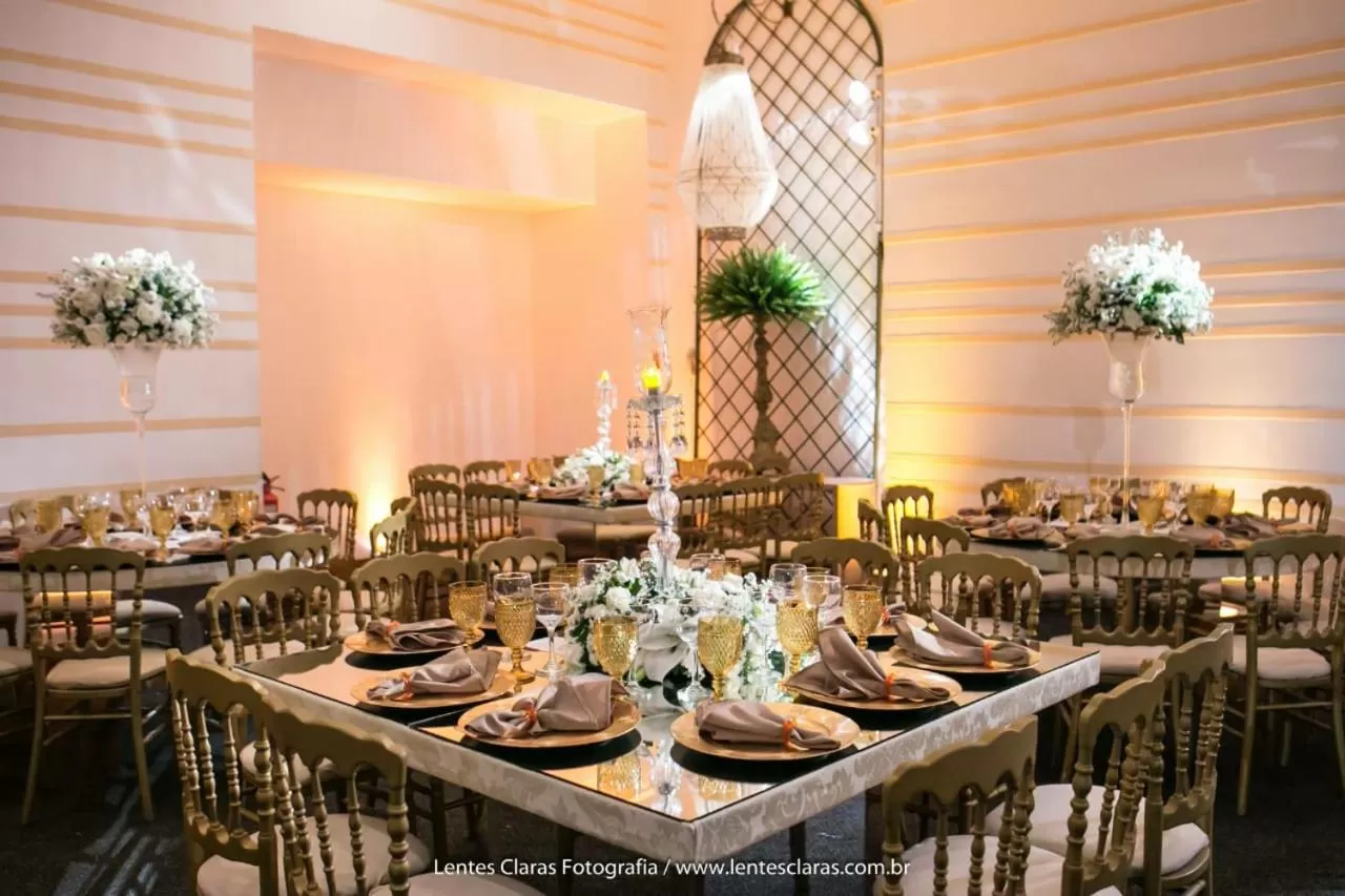 Restaurant/places to eat in Mercure Macaé