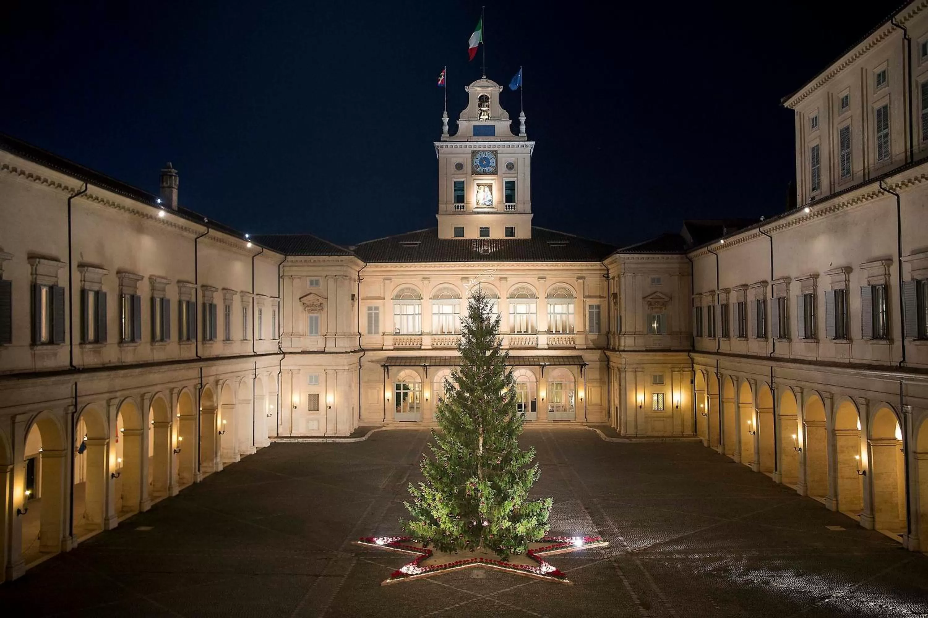 Area and facilities in Luxury Rooms H 2000 Roma