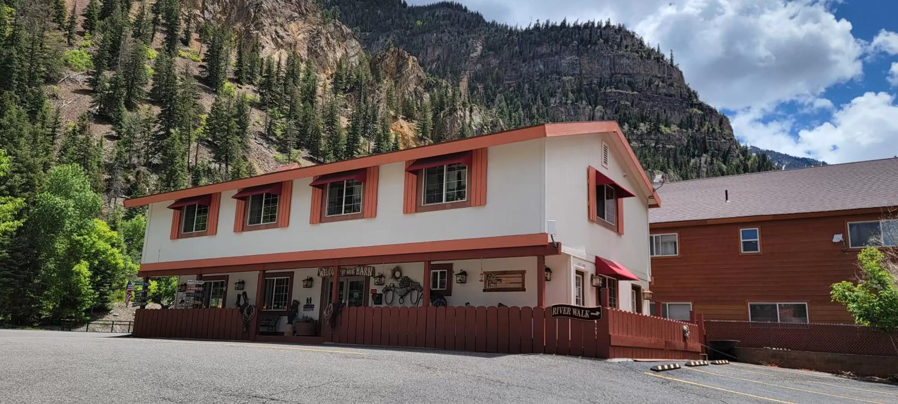 Property building, Winter in Hot Springs Inn