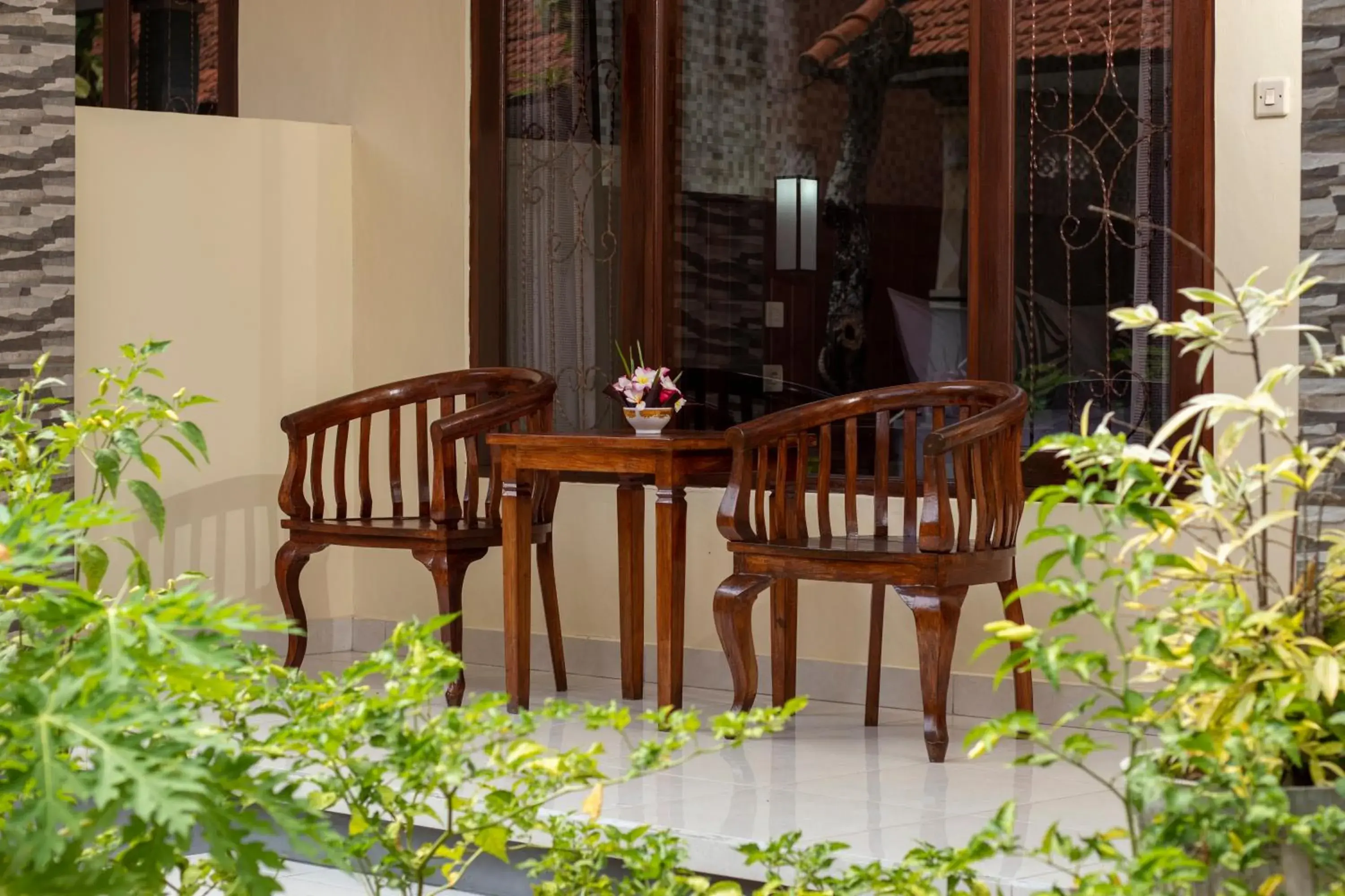 Balcony/Terrace in Suriwathi Hotel