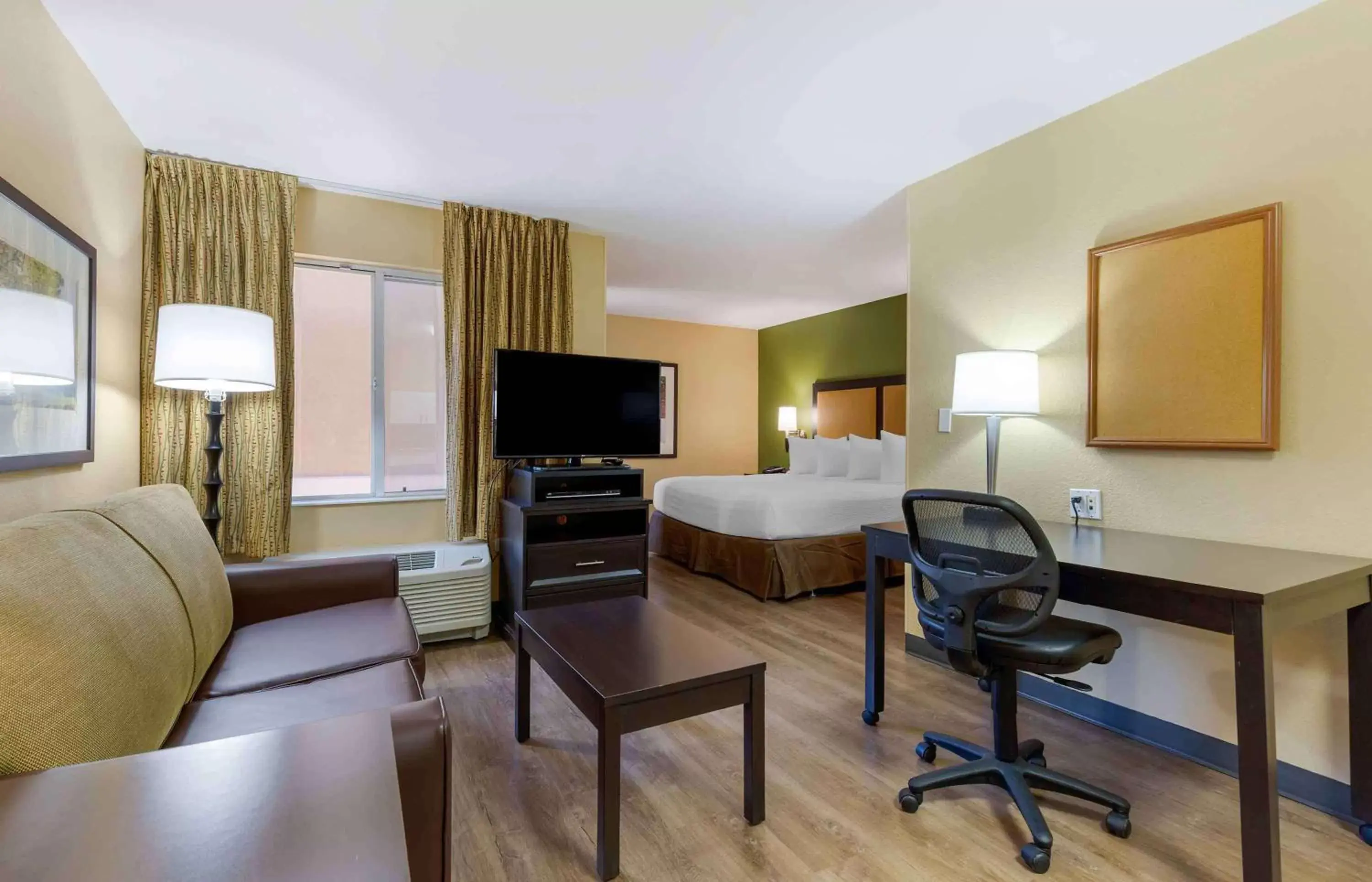 Bedroom, Seating Area in Extended Stay America Suites - Washington, DC - Fairfax