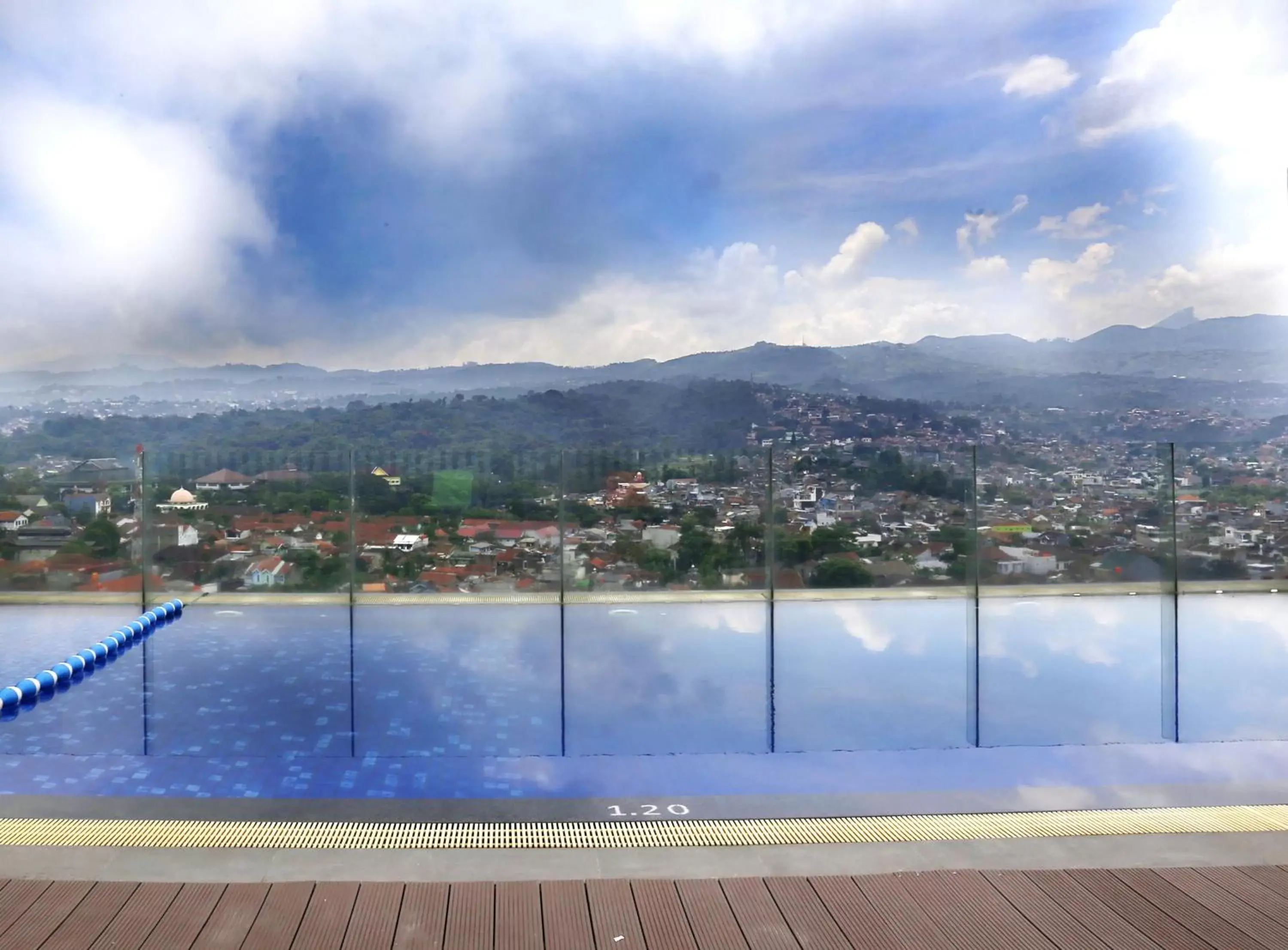 Swimming pool, Mountain View in PRIME PARK Hotel Bandung