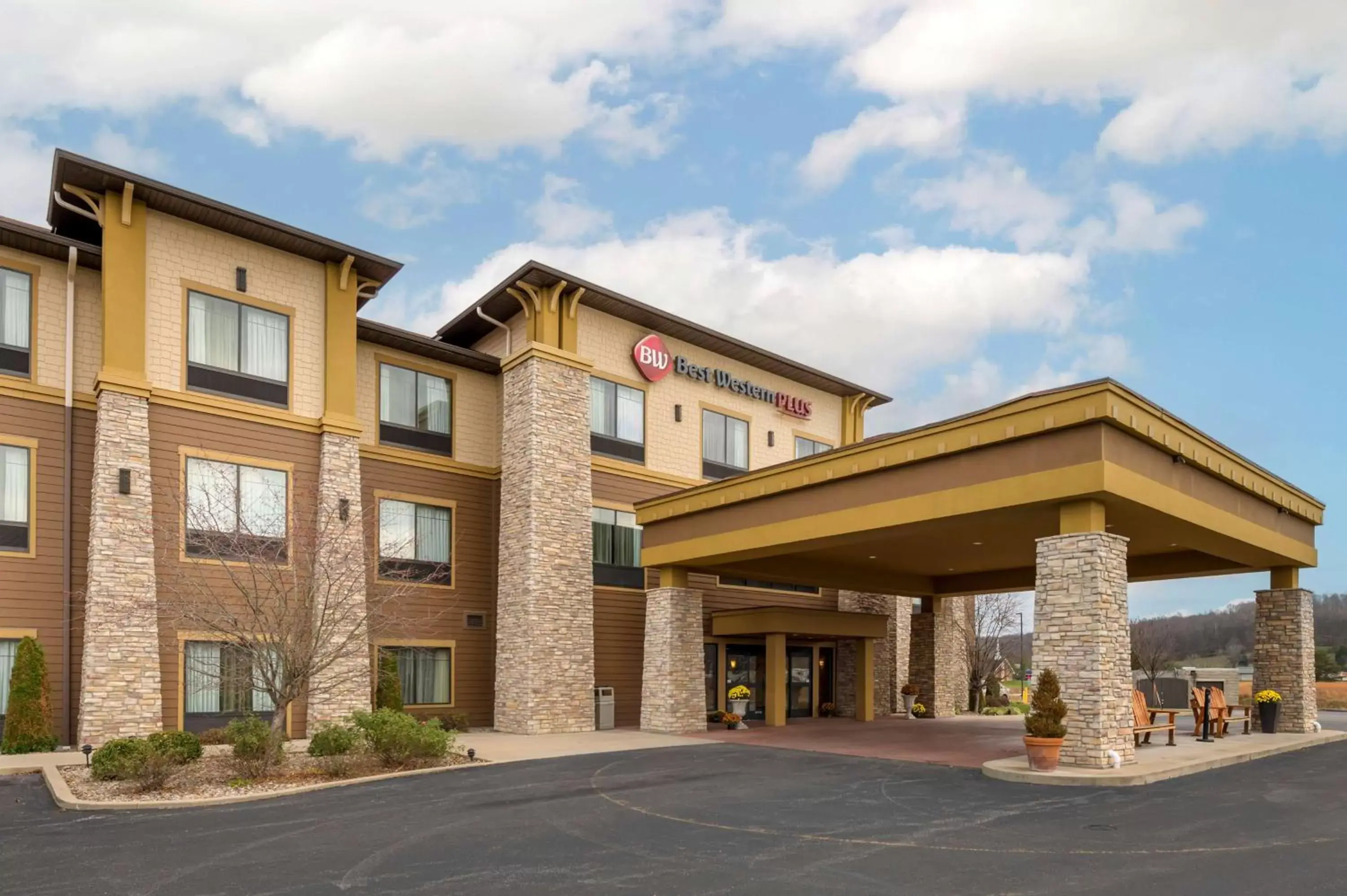 Property Building in Best Western Plus French Lick