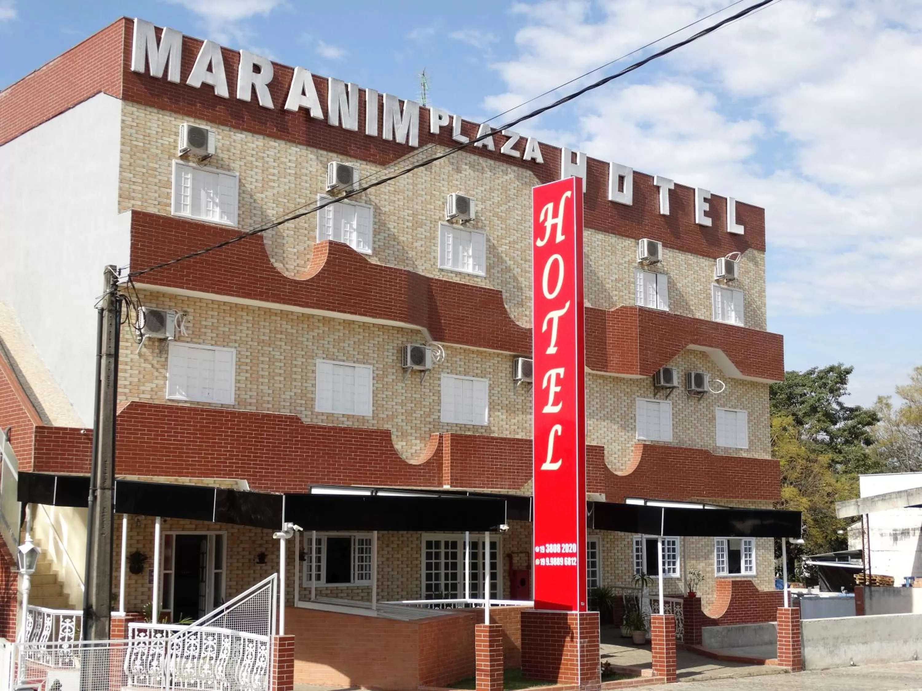 Property Building in Maranim Plaza Hotel