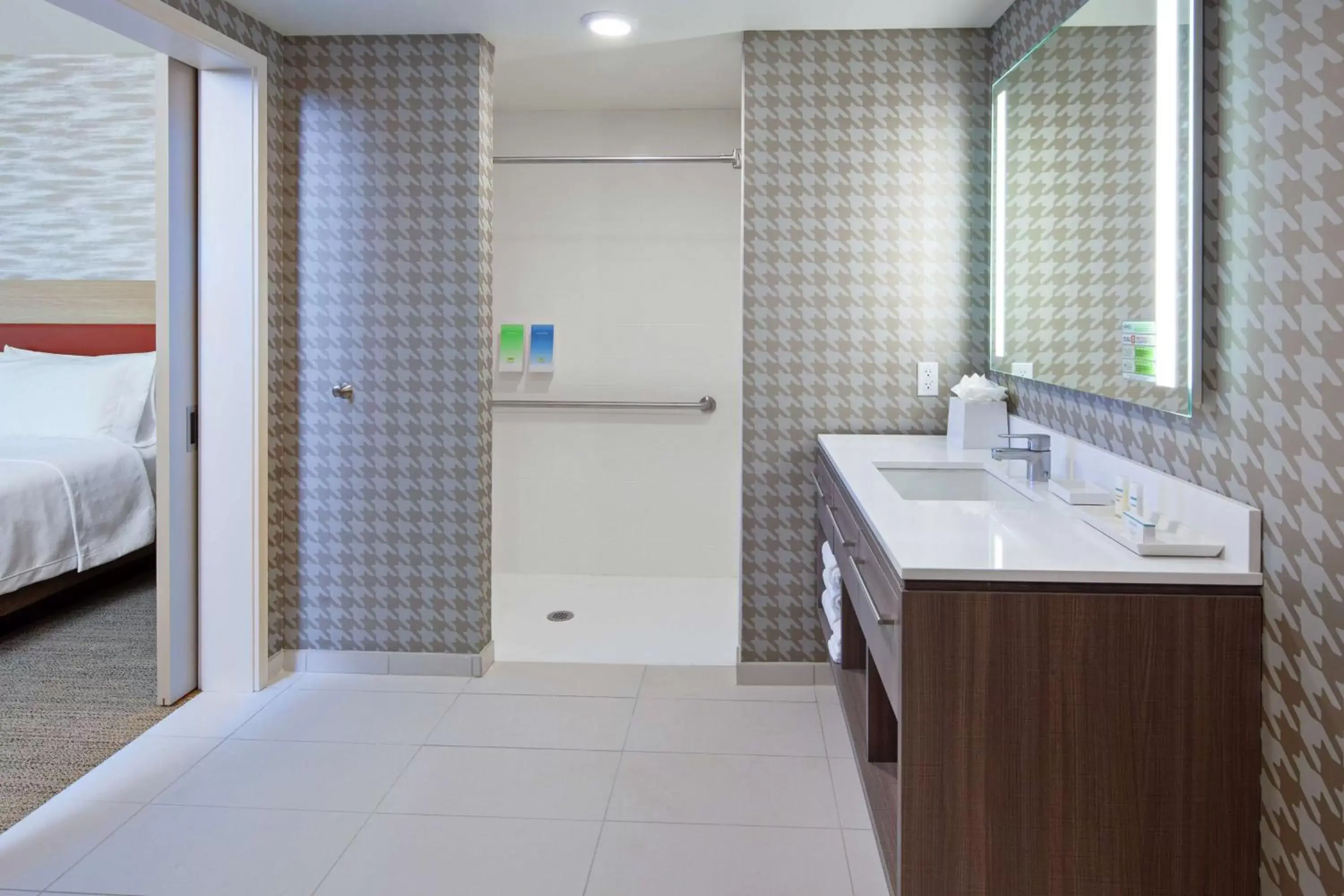 Bathroom, Bed in Home2 Suites By Hilton Alameda Oakland Airport Bathroom, Bed in Home2 Suites By Hilton Alameda Oakland Airport