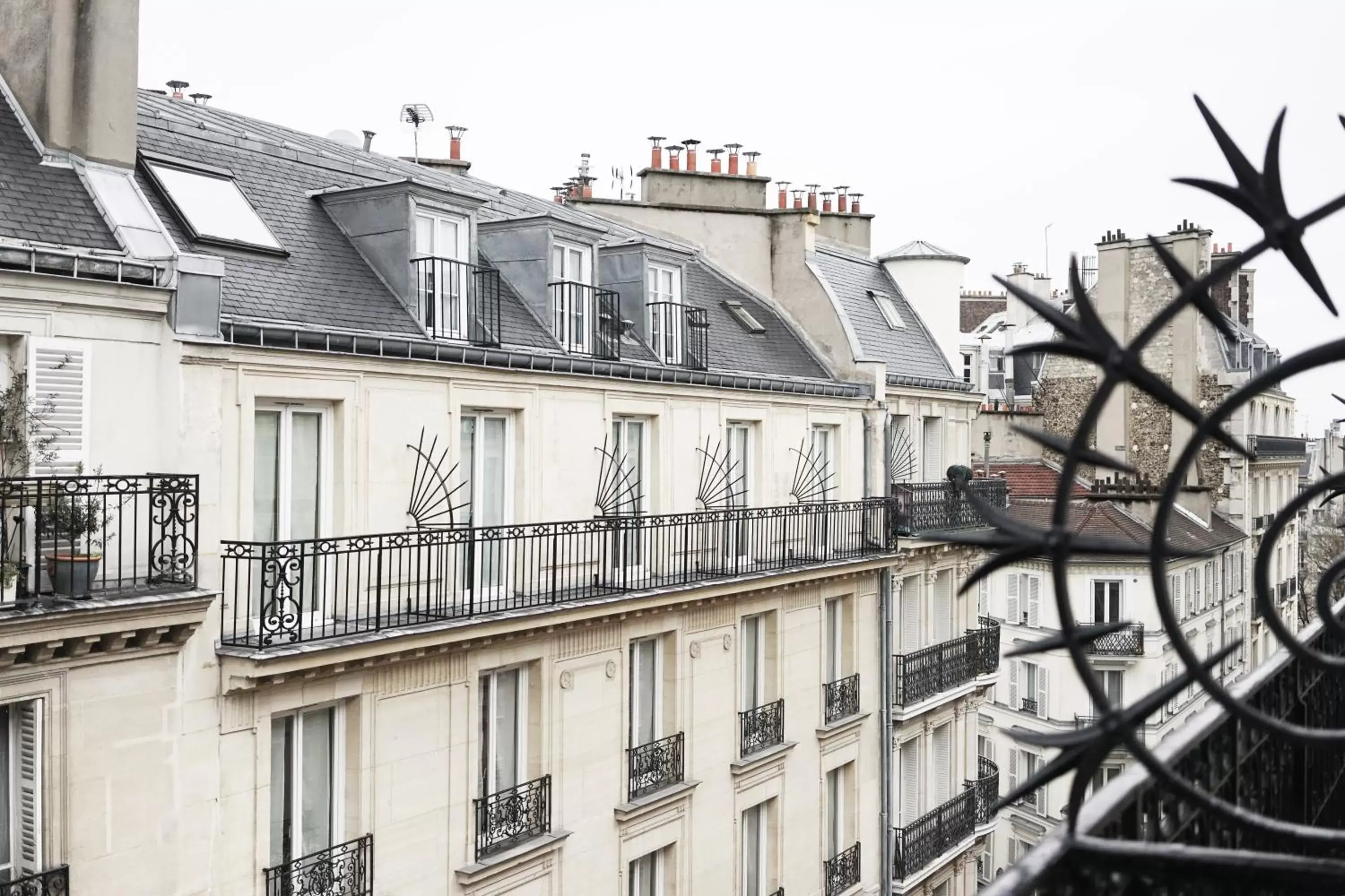Balcony/Terrace in Balmoral Champs Elysées
