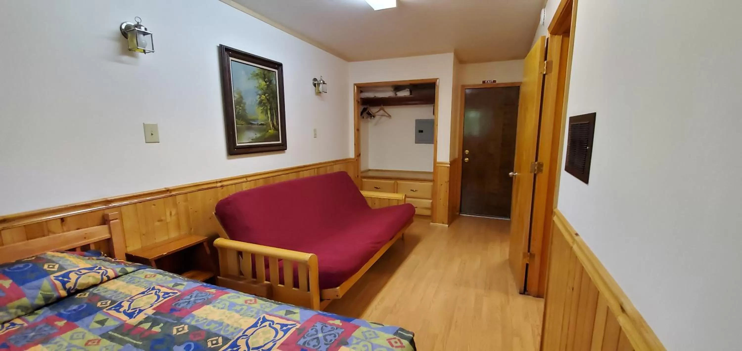 Photo of the whole room, Seating Area in Fern River Resort