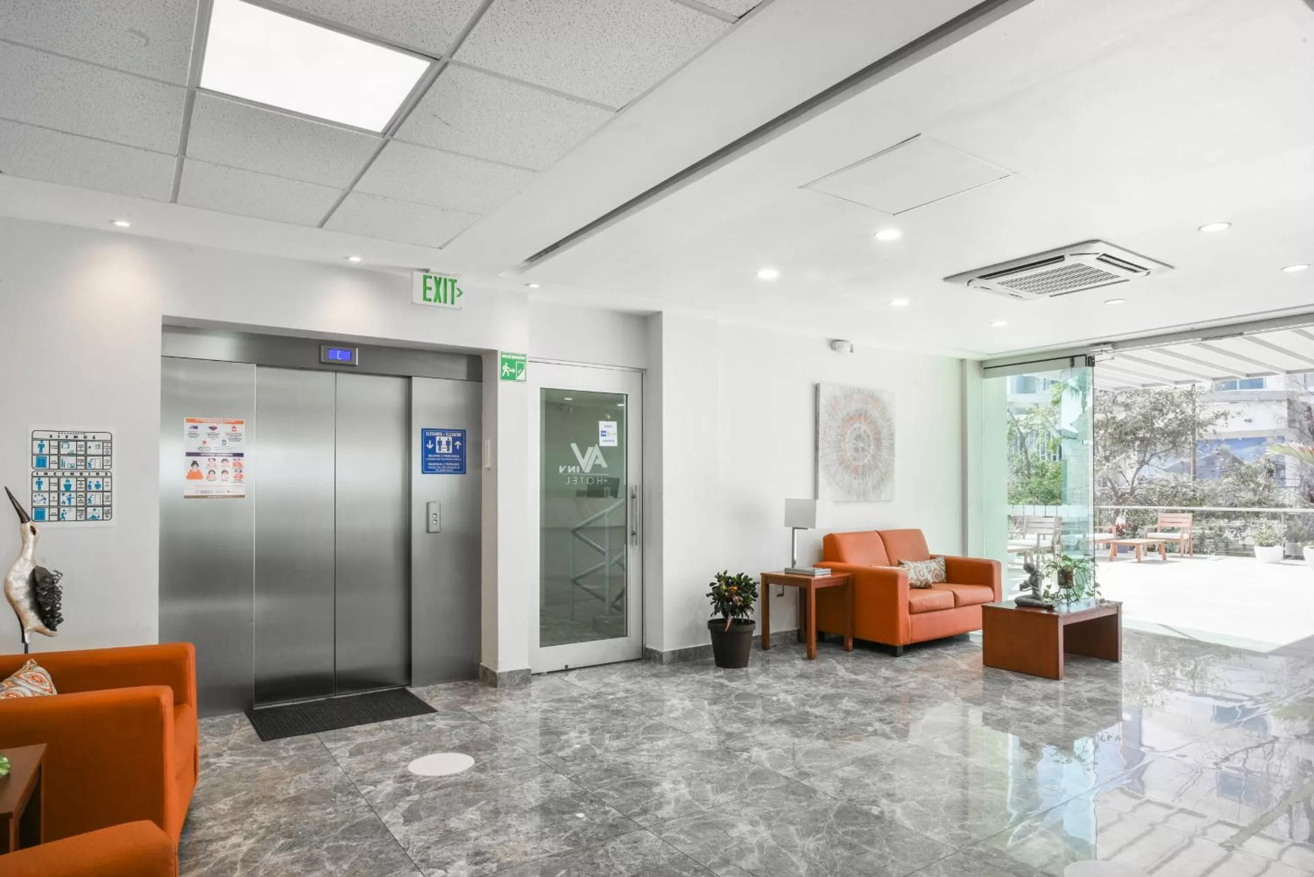 Lobby or reception in Hotel Ave Inn