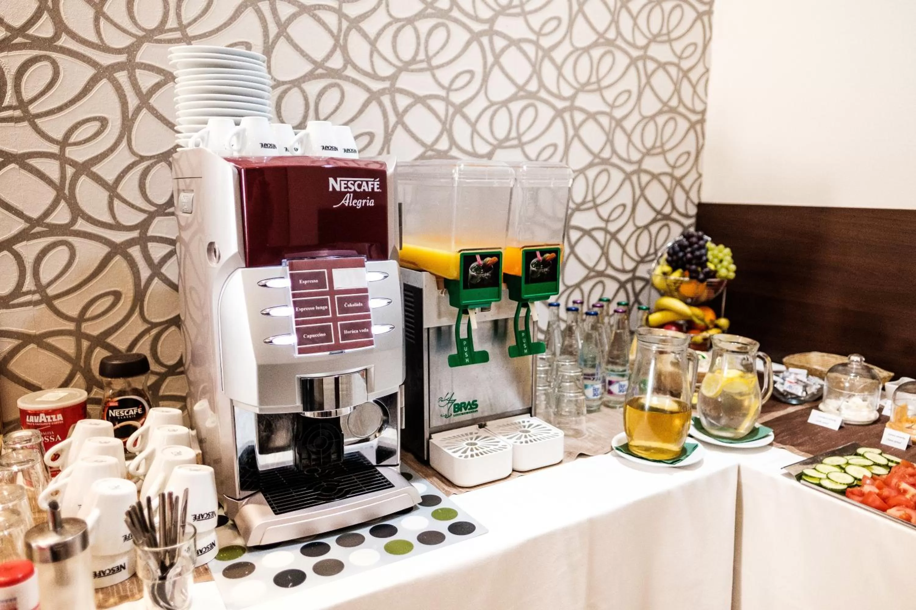 Buffet breakfast in Hotel Deluxe with free Wellness and Fitness Centrum