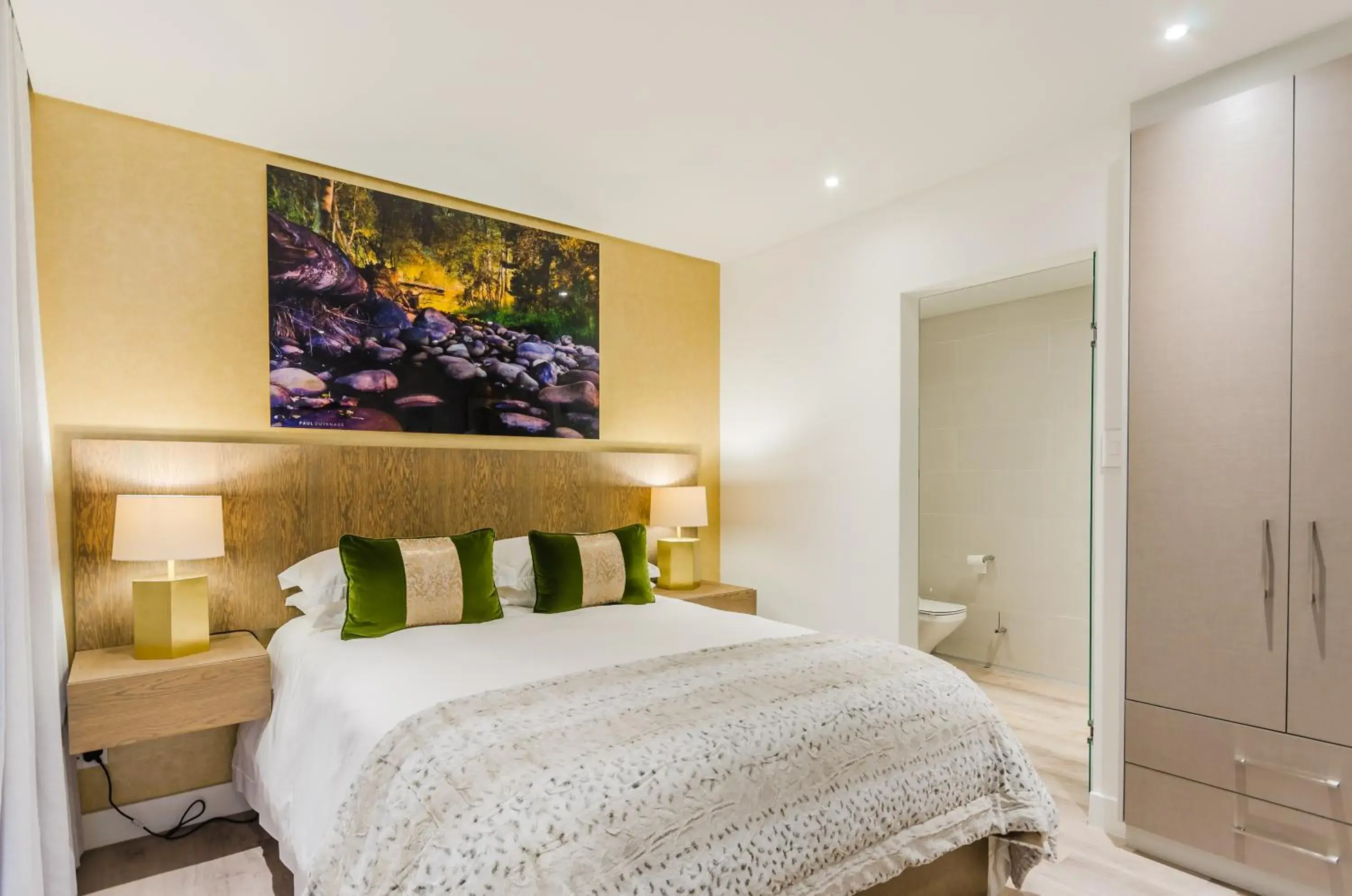 Luxury Double Room in 107 Dorpstraat Boutique Hotel